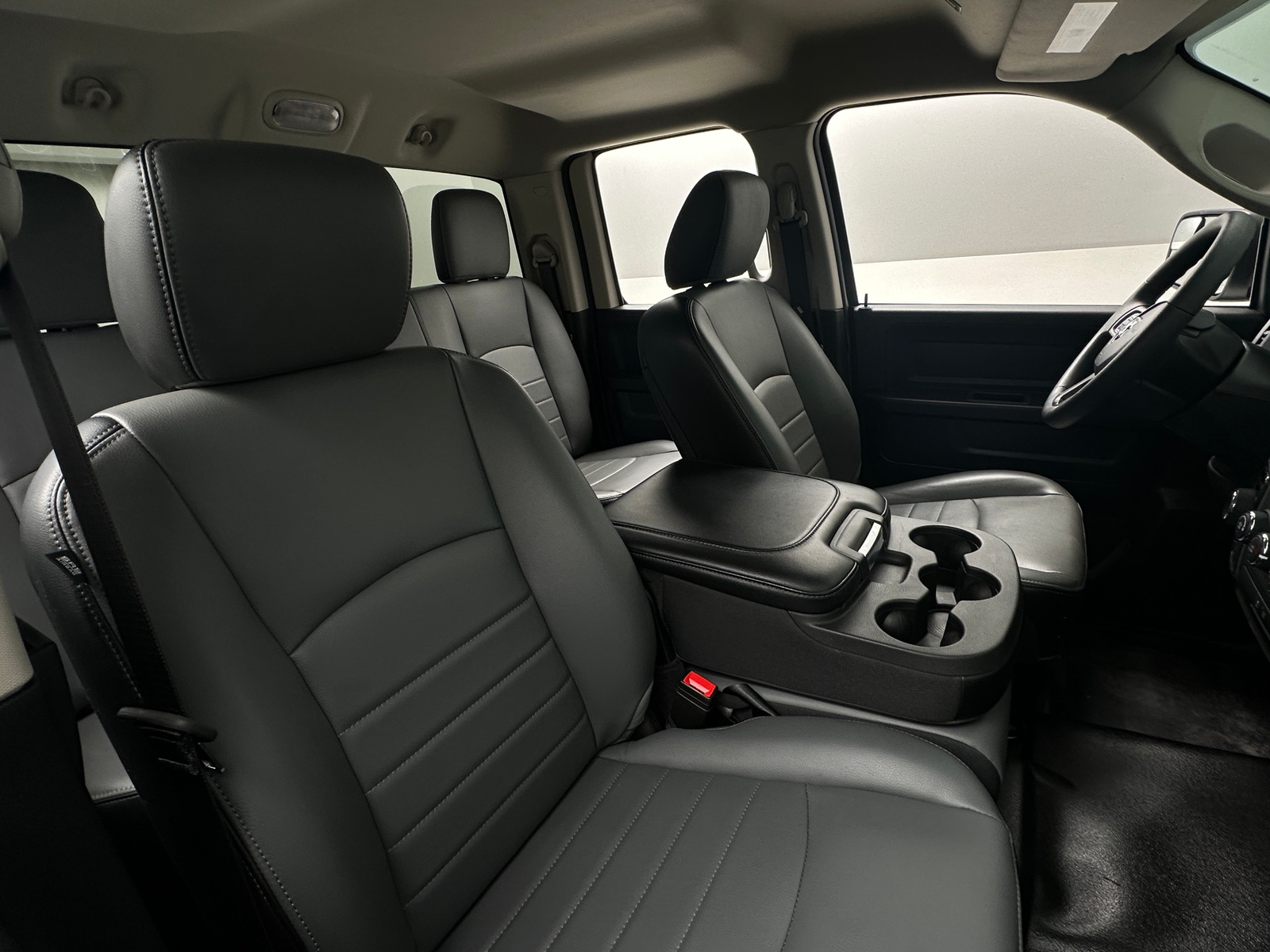 Thumbnail: 2023 RAM 1500 Classic - 2