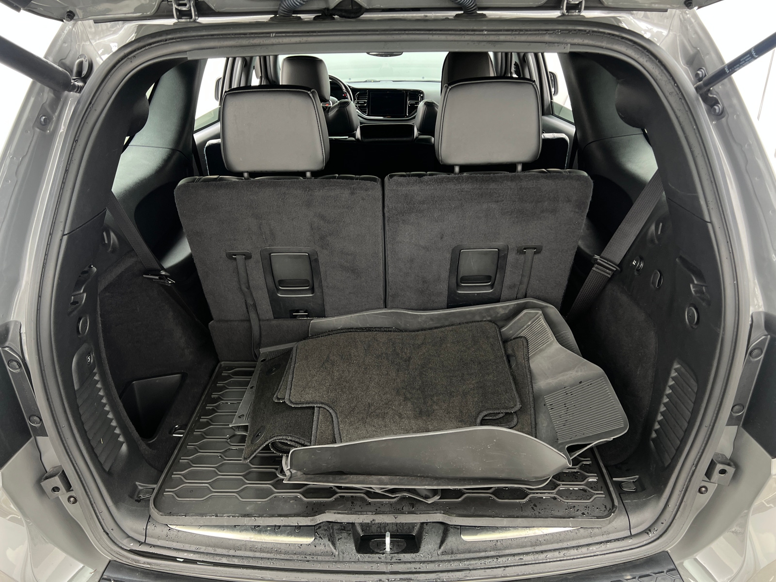 Thumbnail: 2022 Dodge Durango - 6