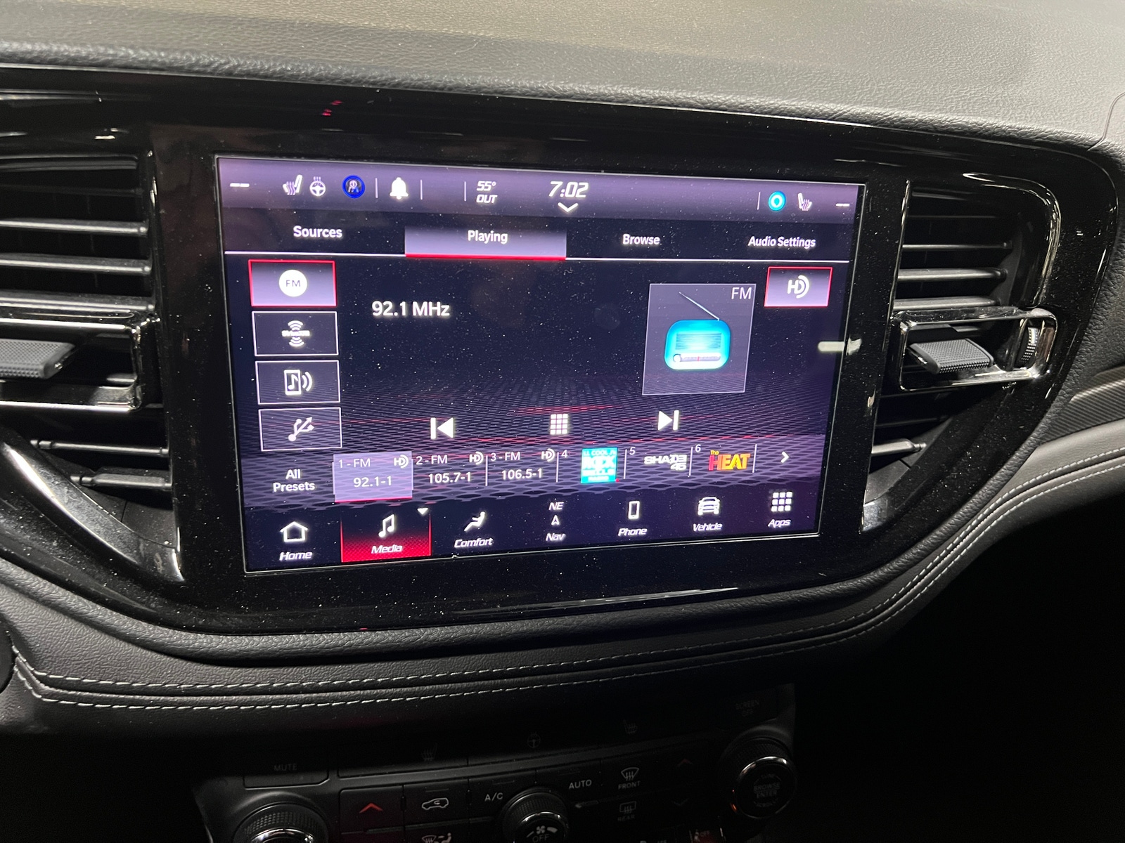 Thumbnail: 2022 Dodge Durango - 3