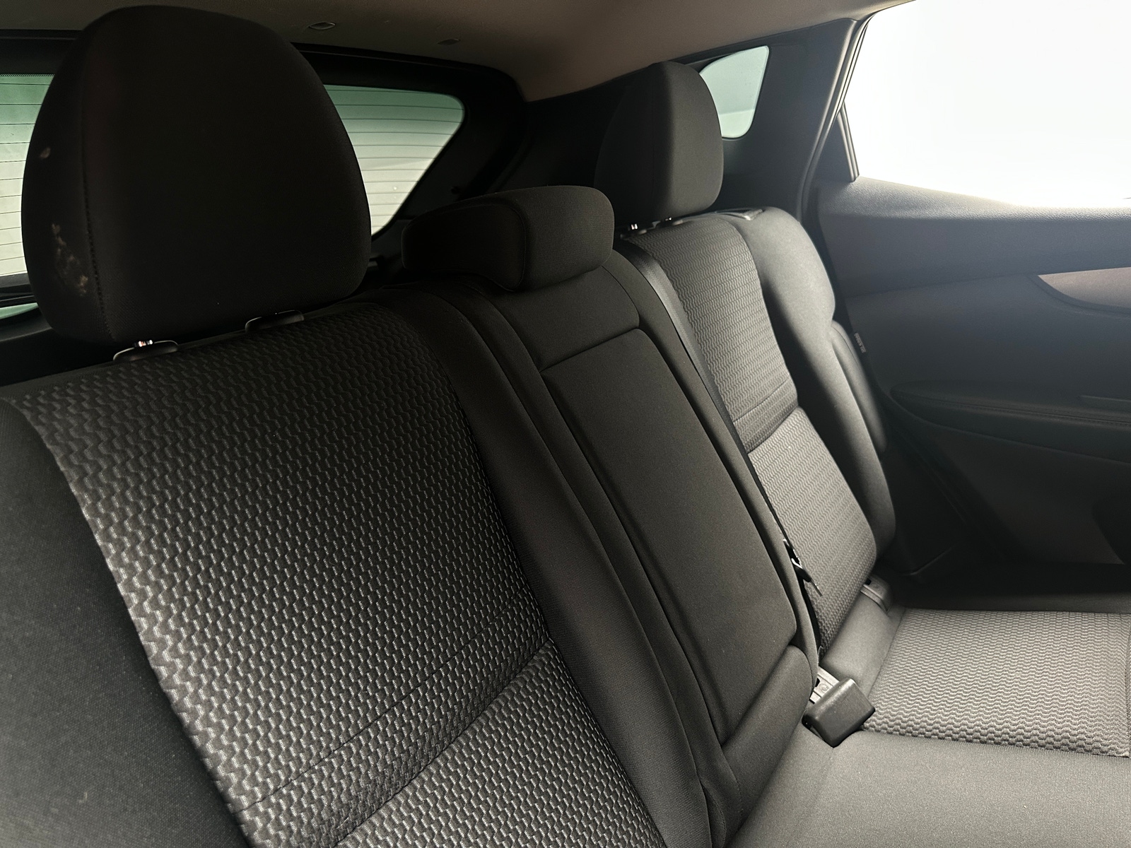 Thumbnail: 2021 Nissan Rogue Sport - 6