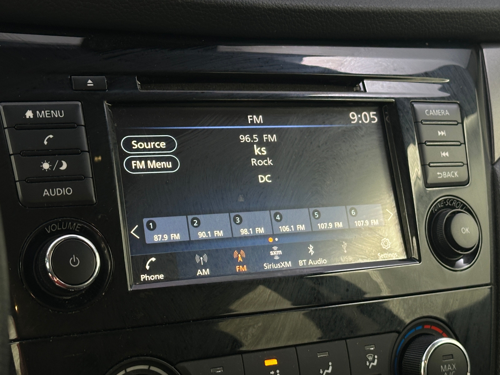 Thumbnail: 2021 Nissan Rogue Sport - 4