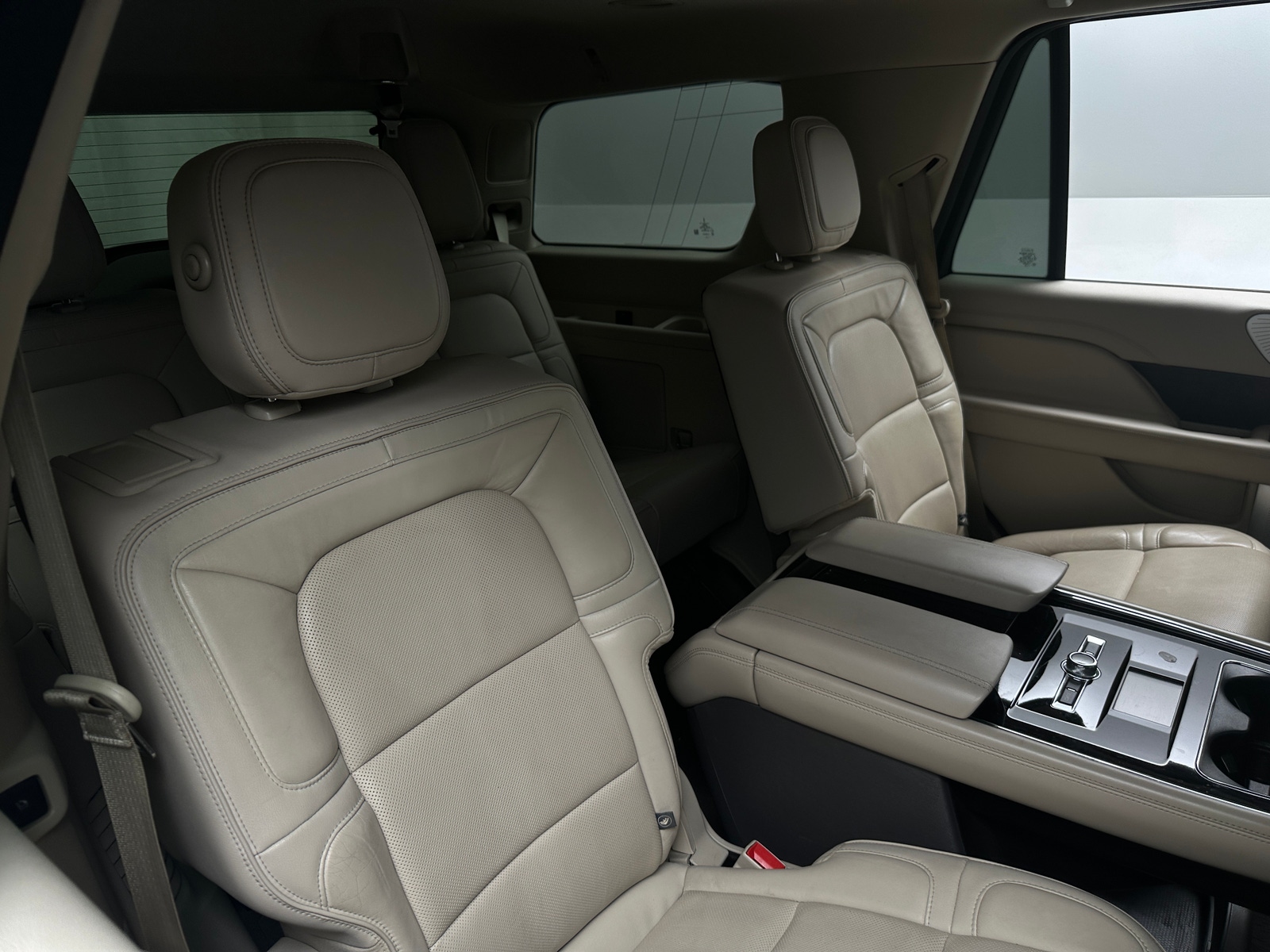 Thumbnail: 2018 Lincoln Navigator - 5