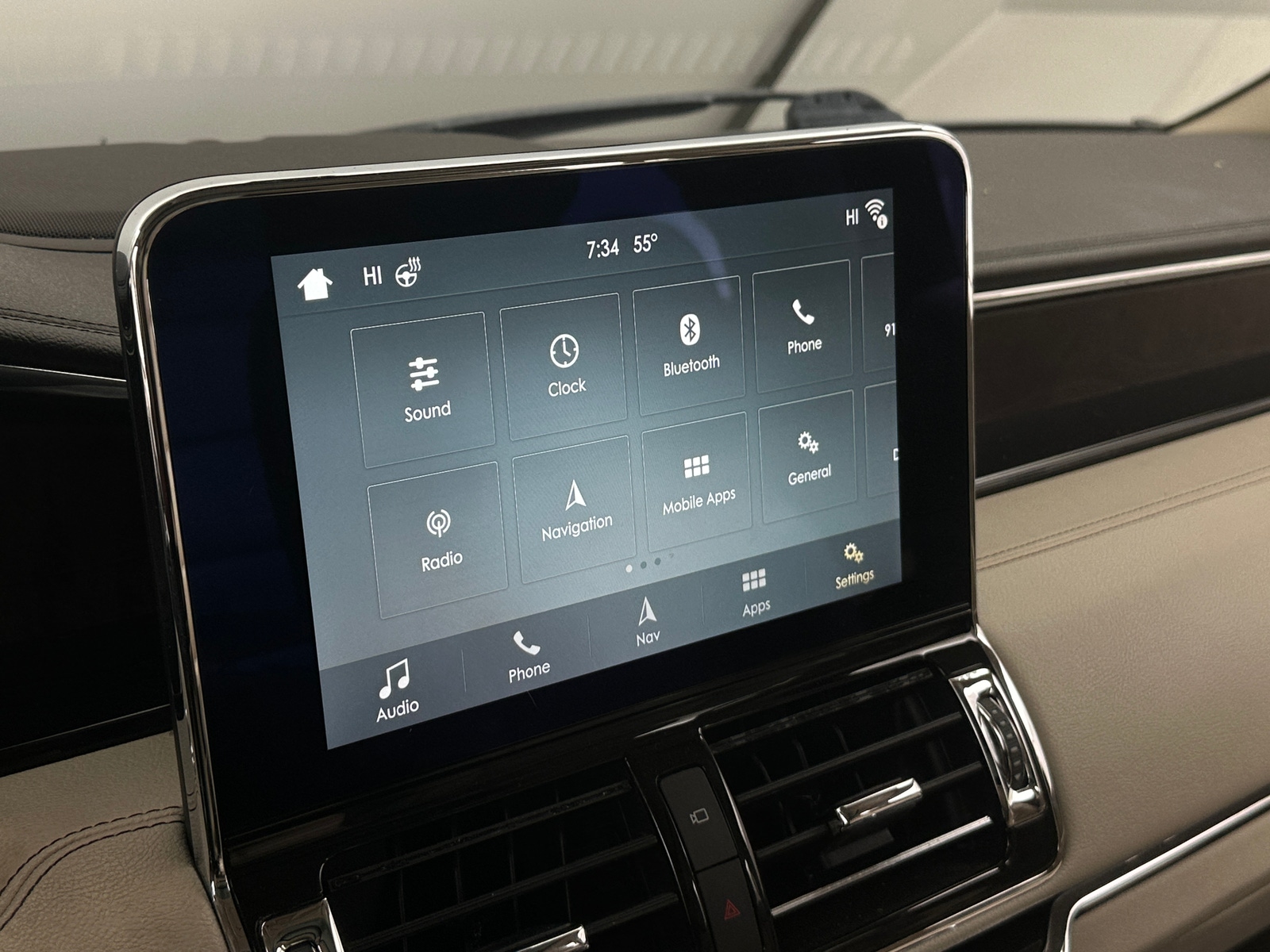 Thumbnail: 2018 Lincoln Navigator - 3