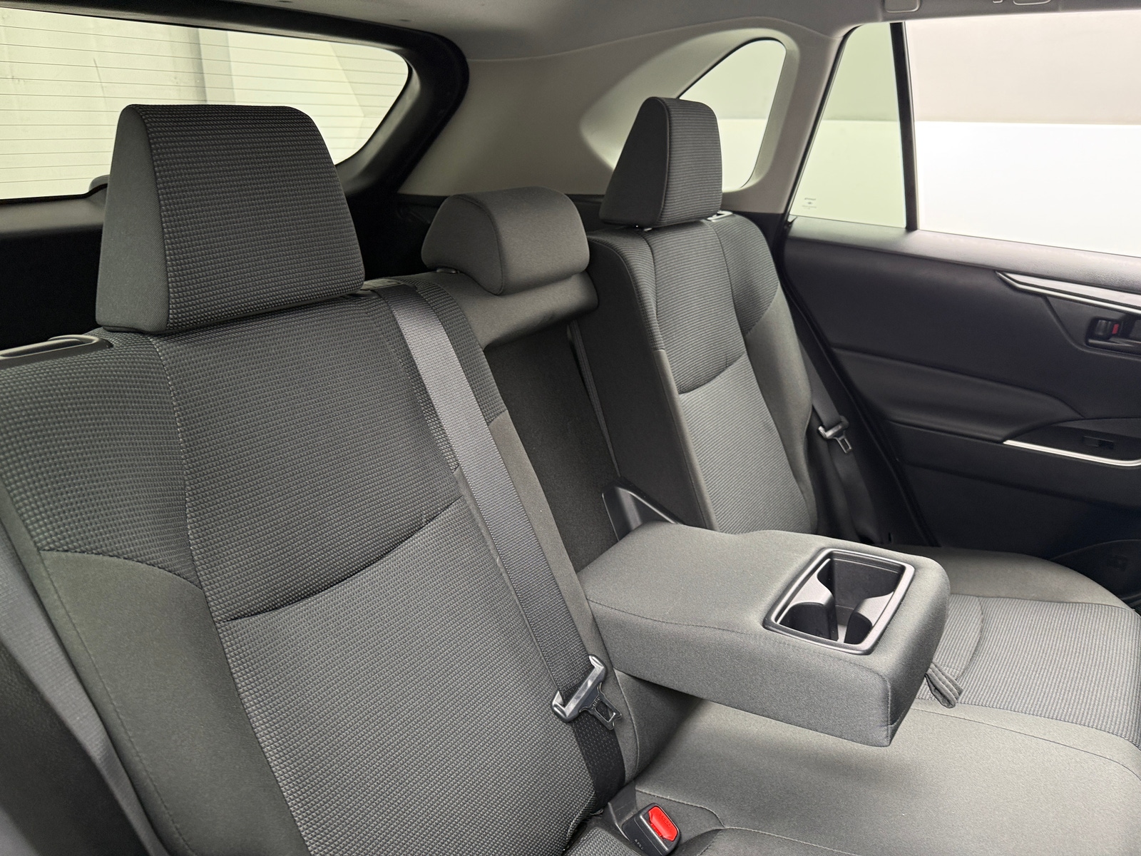 Thumbnail: 2025 Toyota RAV4 - 6