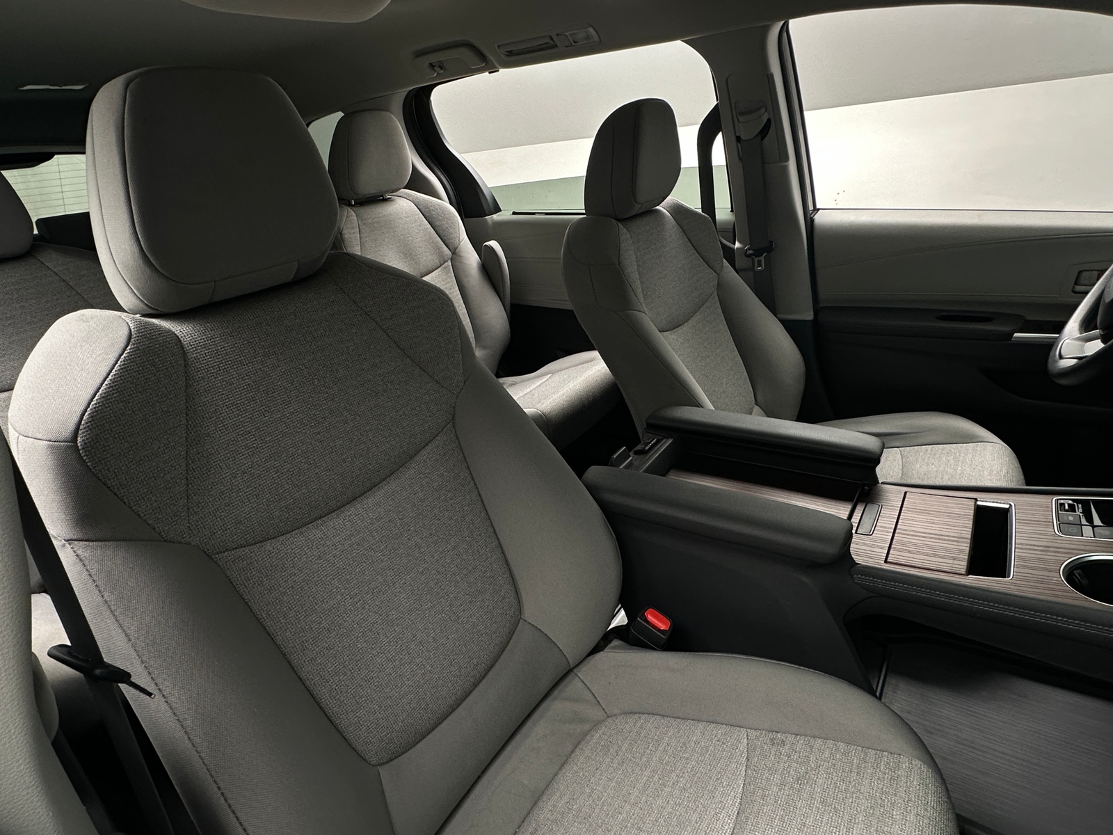 Thumbnail: 2023 Toyota Sienna - 2