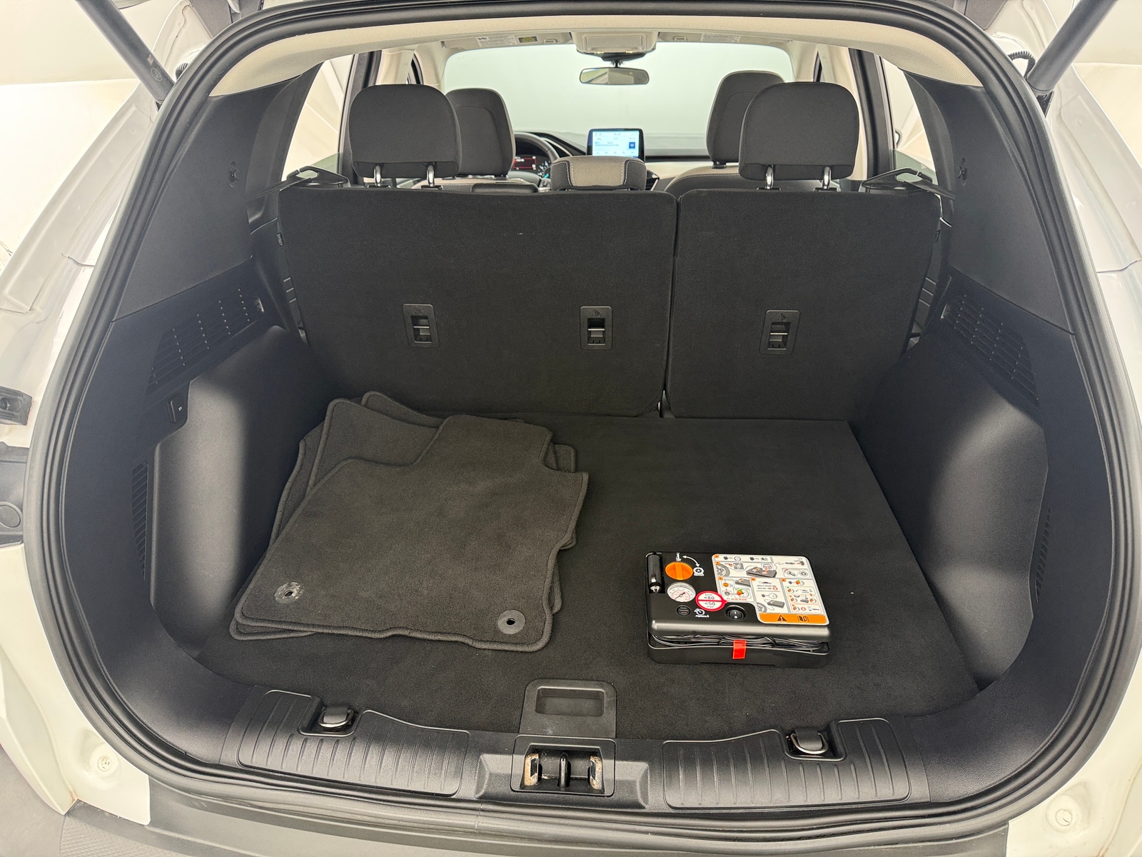 Thumbnail: 2022 Ford Escape - 7