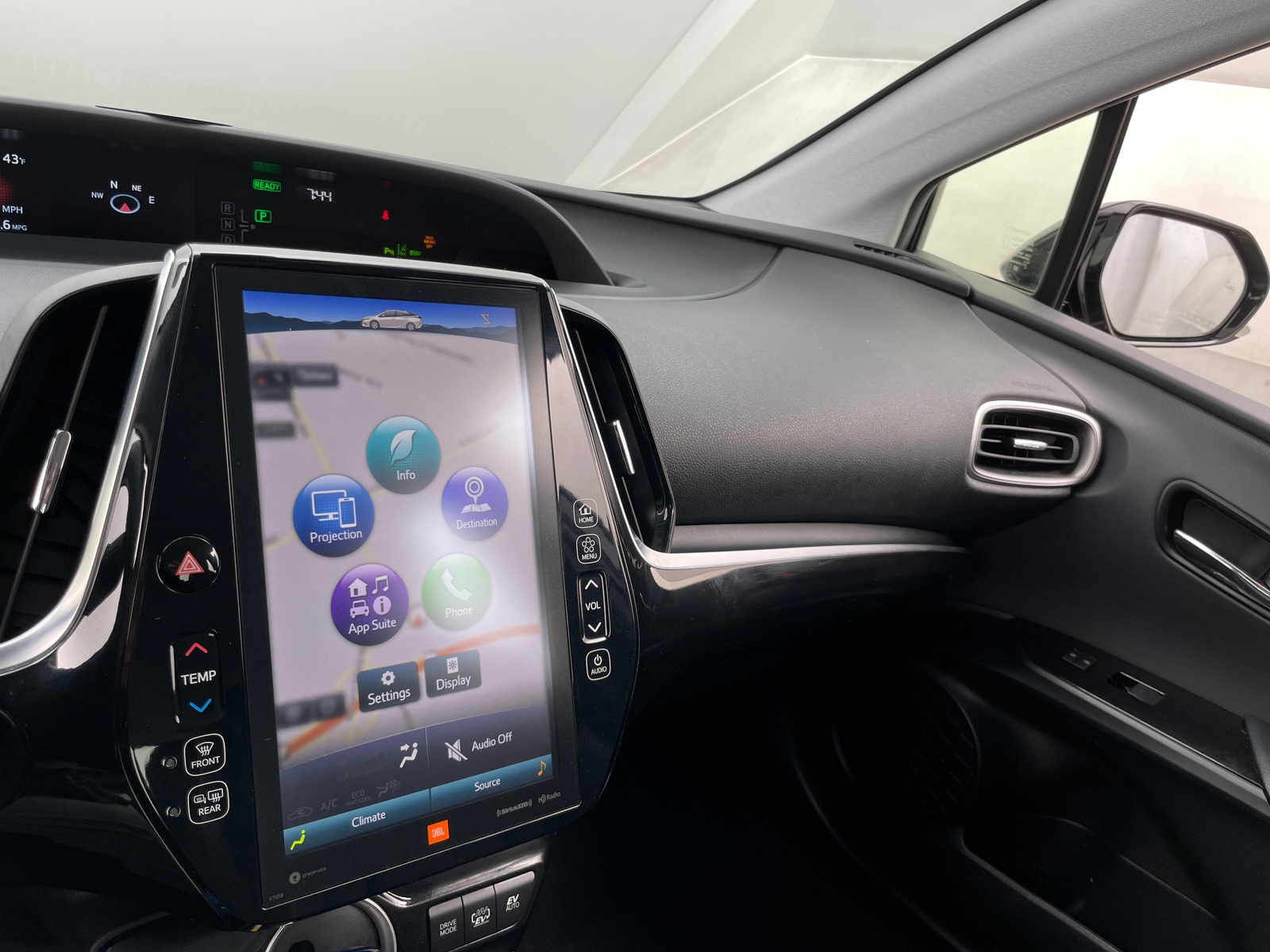 Thumbnail: 2020 Toyota Prius Prime - 3