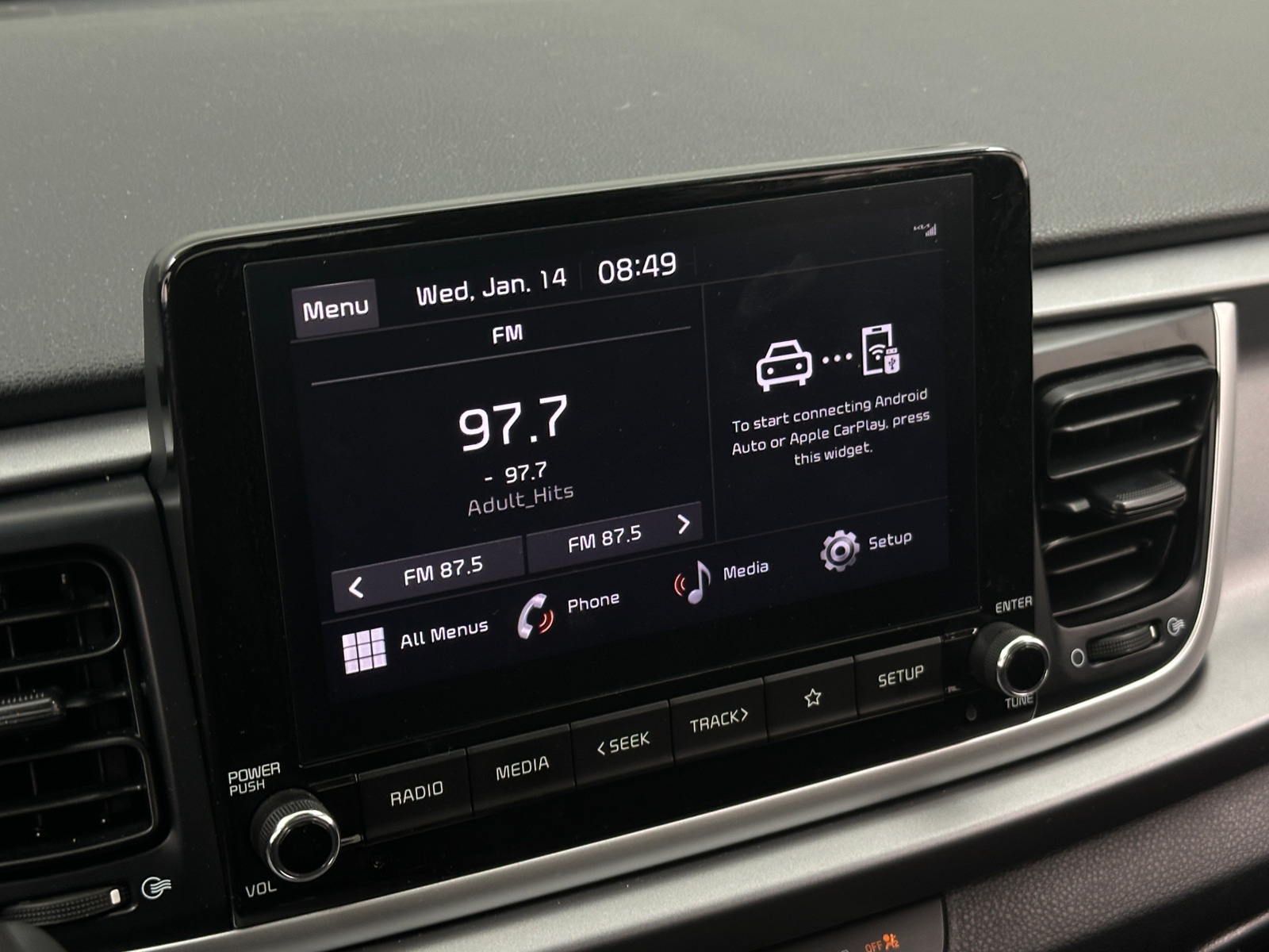 Thumbnail: 2023 Kia Rio - 4