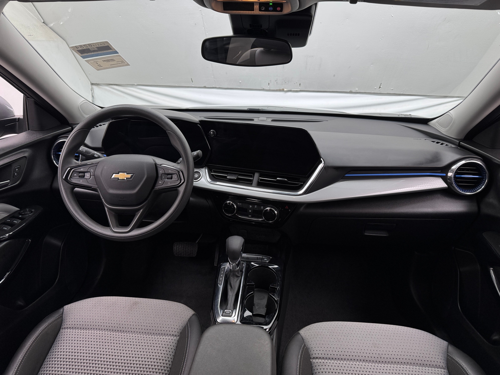 Thumbnail: 2025 Chevrolet Trax - 3