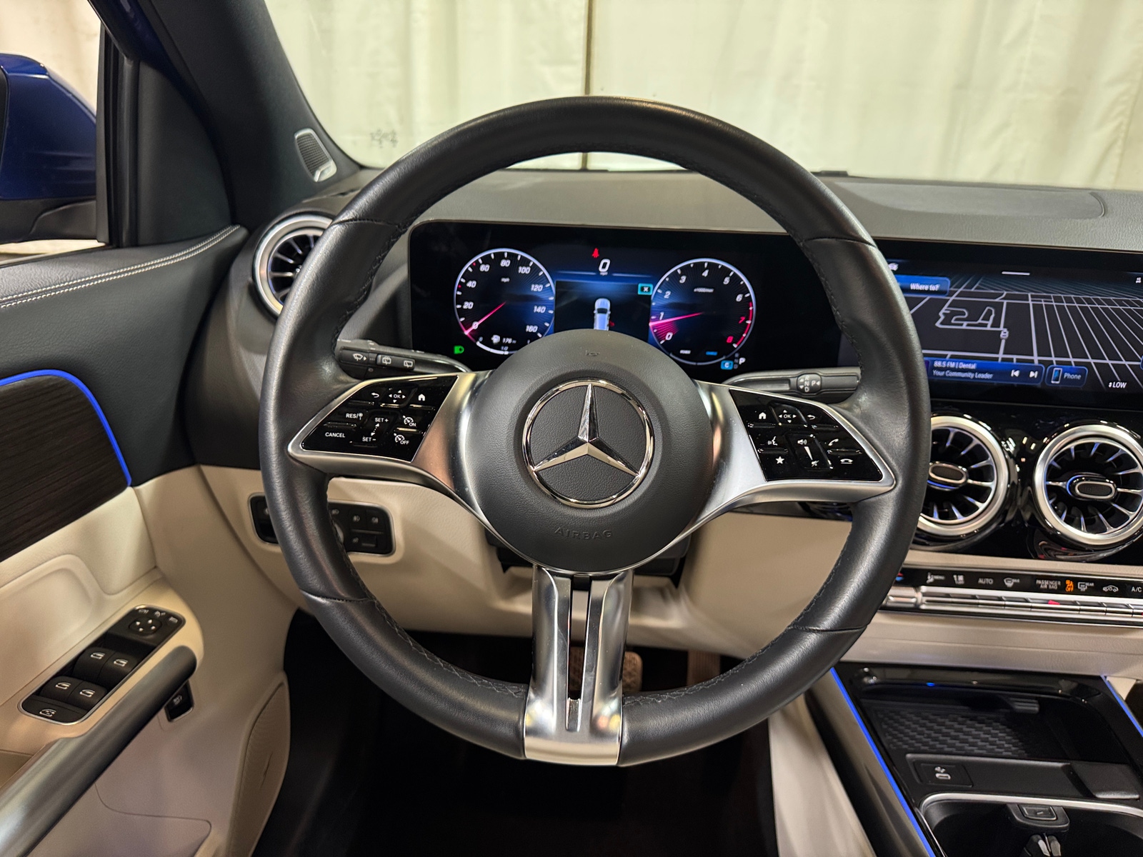 Thumbnail: 2025 Mercedes-Benz GLA - 4