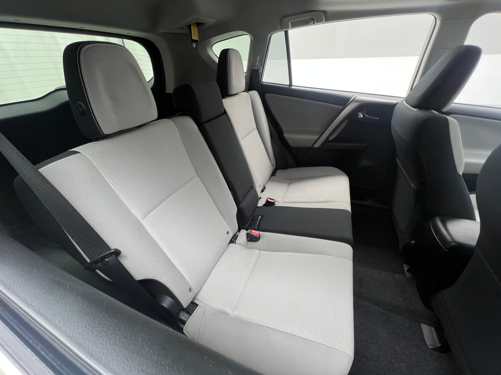 Thumbnail: 2018 Toyota RAV4 - 6