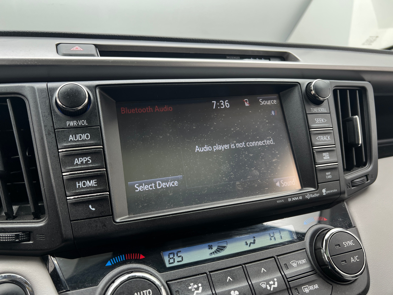 Thumbnail: 2018 Toyota RAV4 - 4