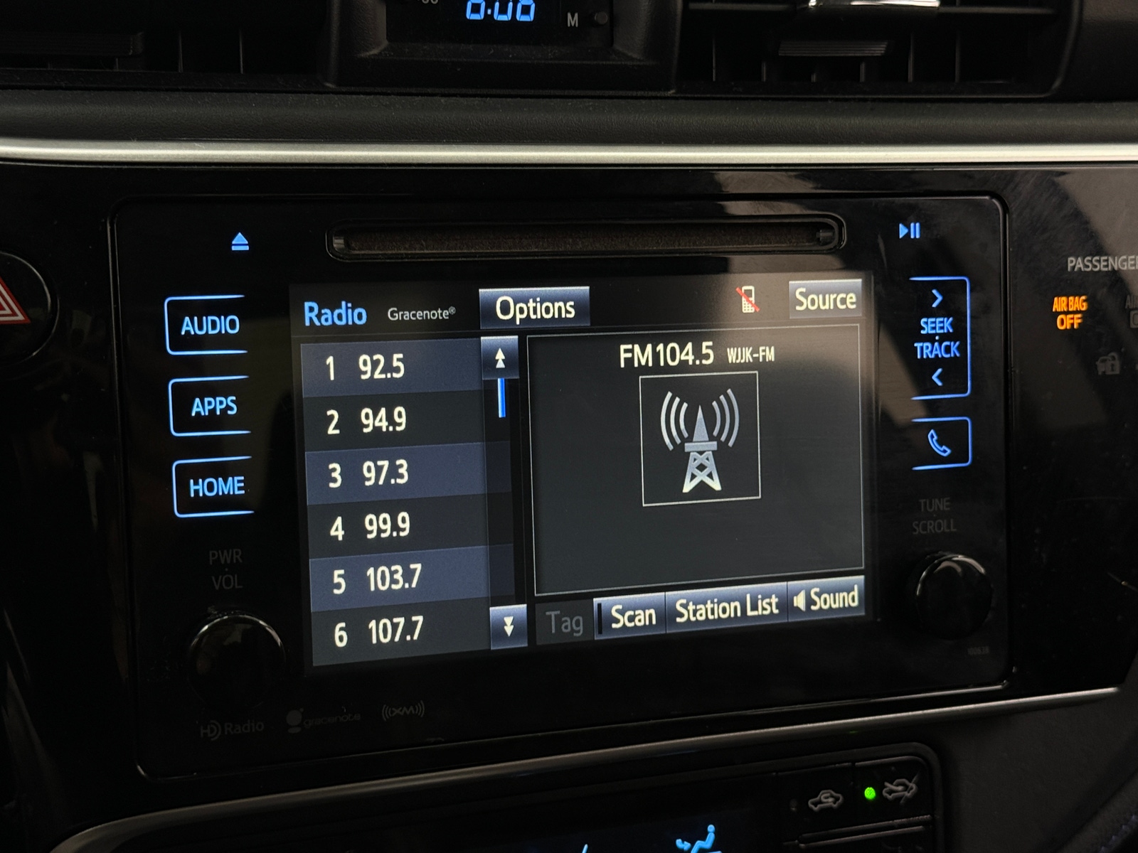 Thumbnail: 2017 Toyota Corolla - 4