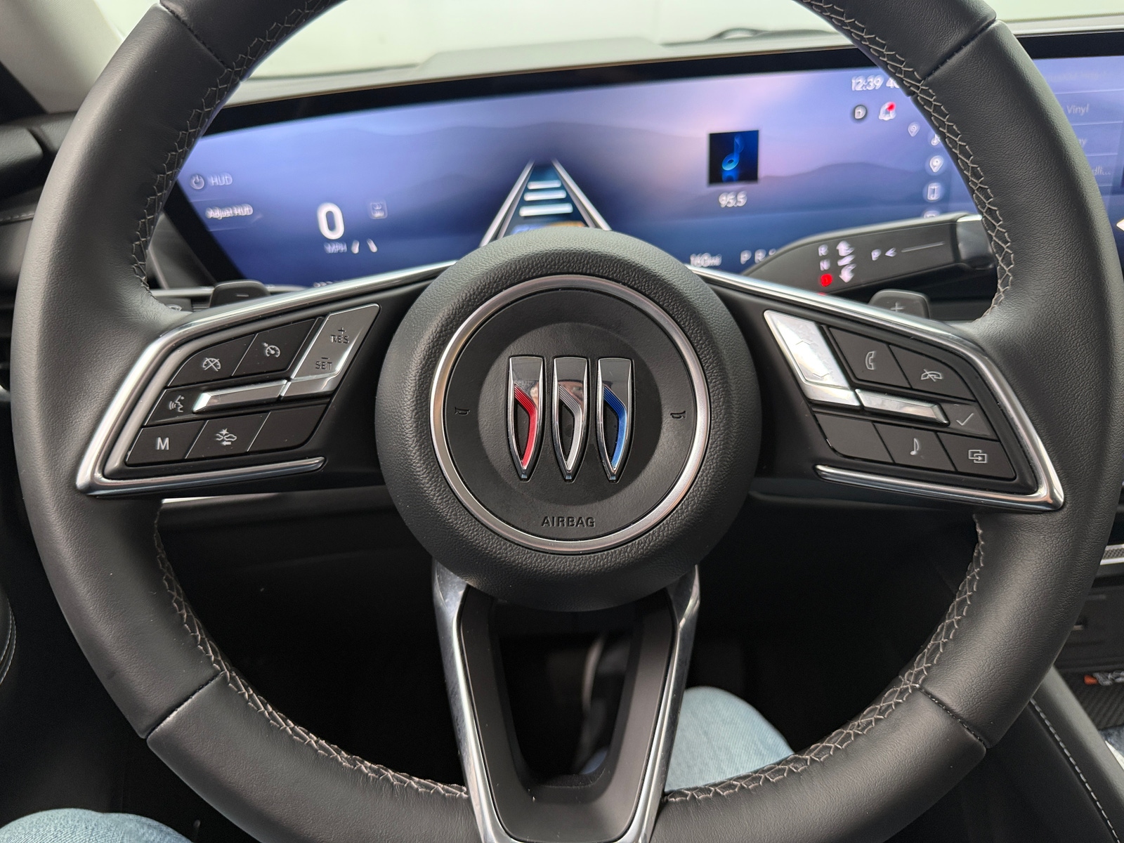 Thumbnail: 2025 Buick Envision - 4