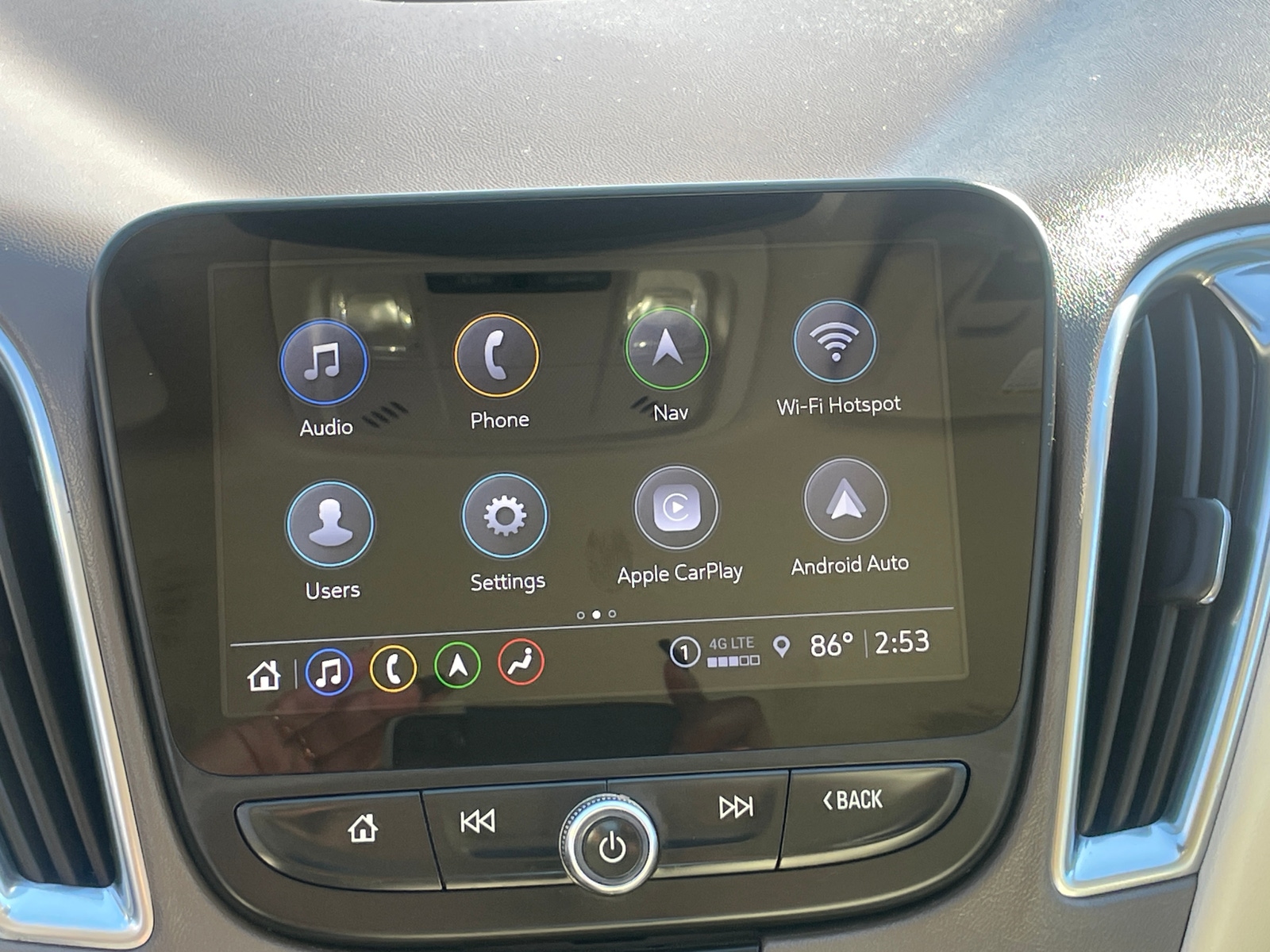 Thumbnail: 2024 Chevrolet Malibu - 4