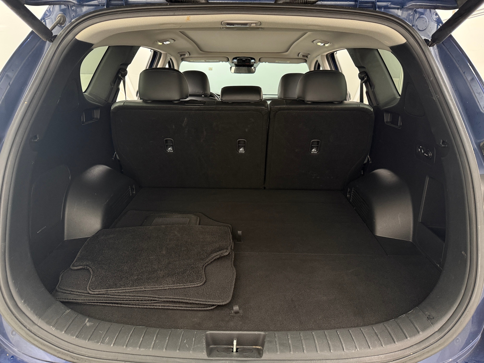 Thumbnail: 2022 Hyundai Santa Fe - 6