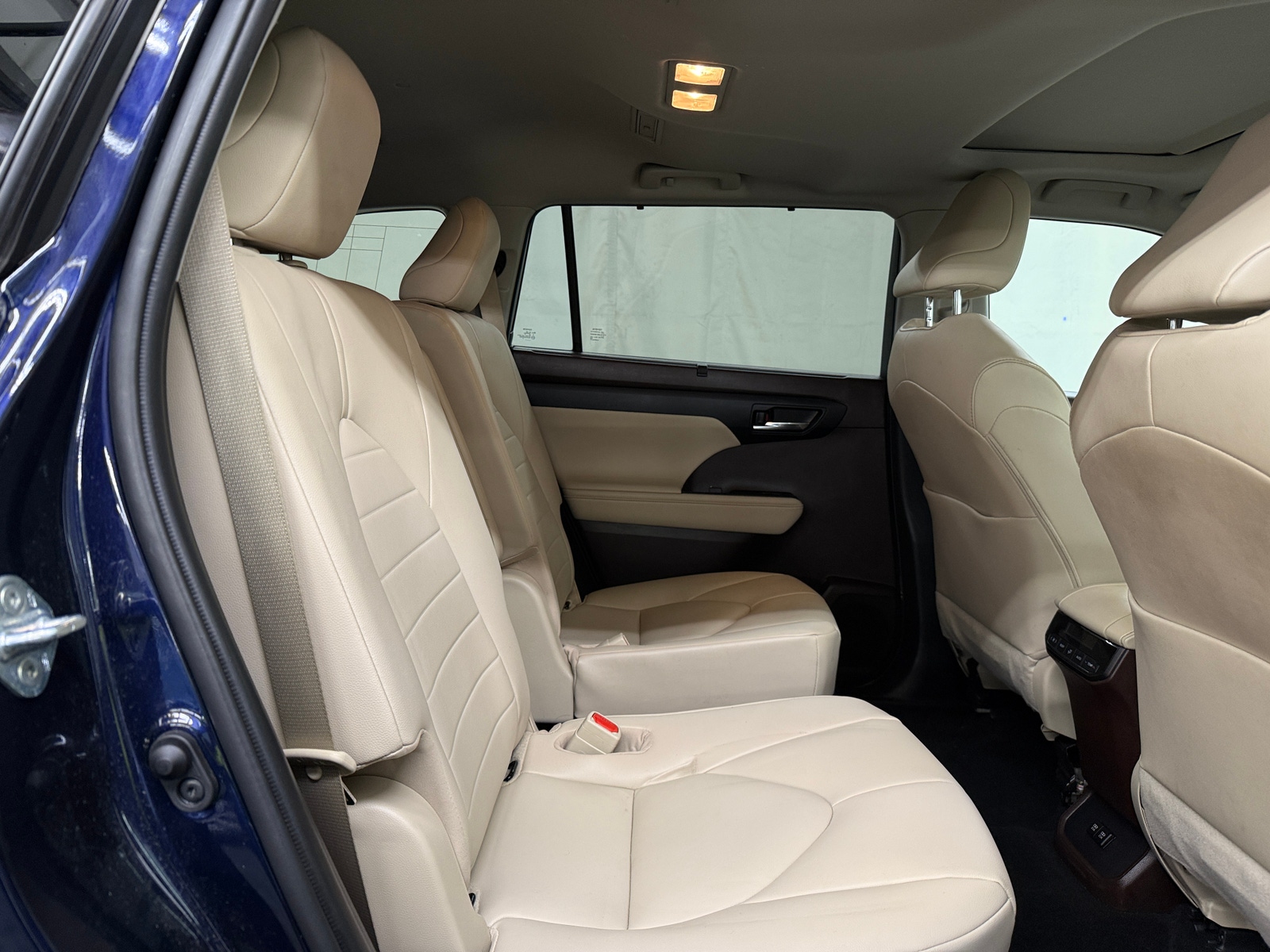 Thumbnail: 2020 Toyota Highlander - 5