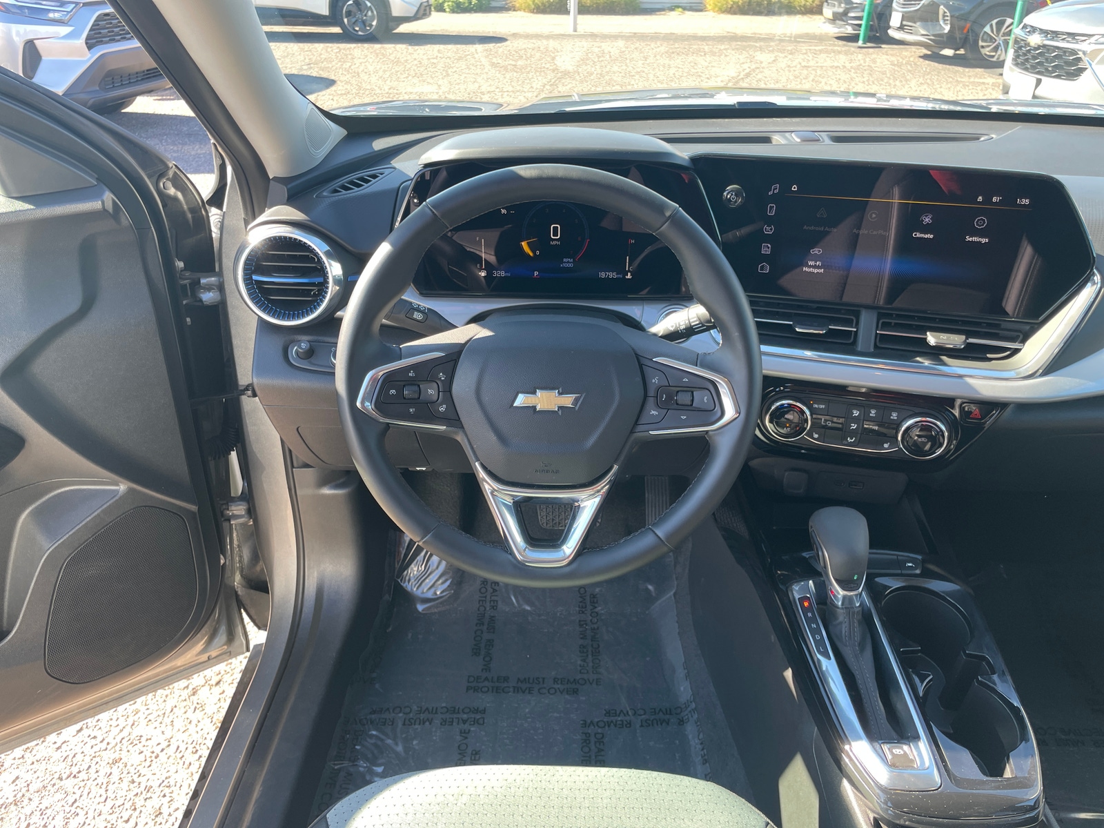 Thumbnail: 2025 Chevrolet Trax - 5