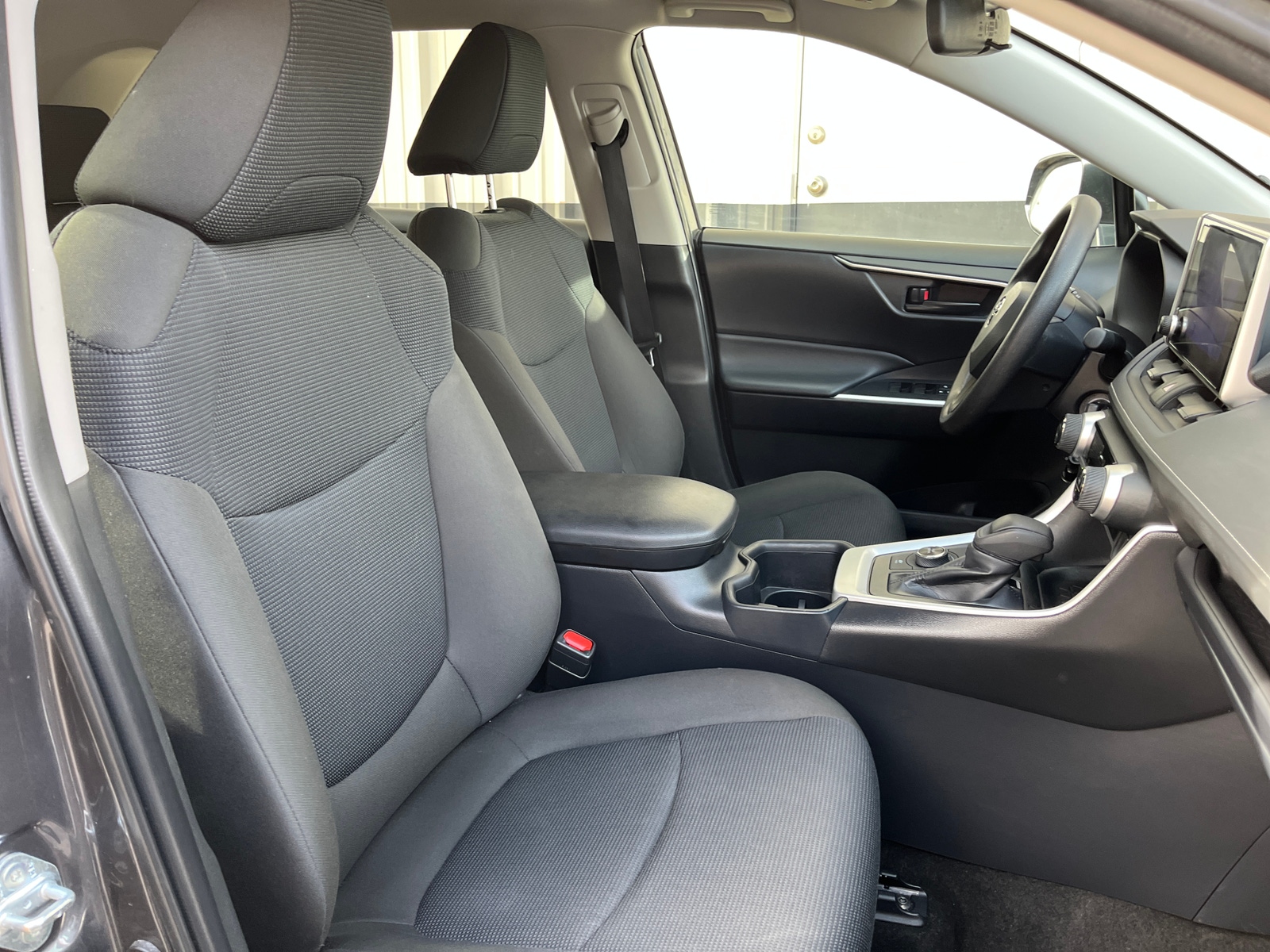 Thumbnail: 2025 Toyota RAV4 - 2