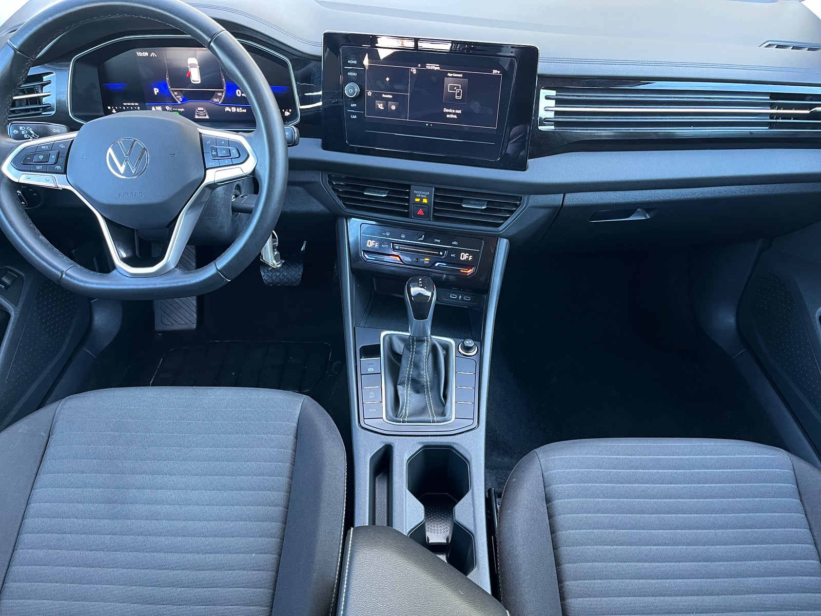 Thumbnail: 2025 Volkswagen Jetta - 3