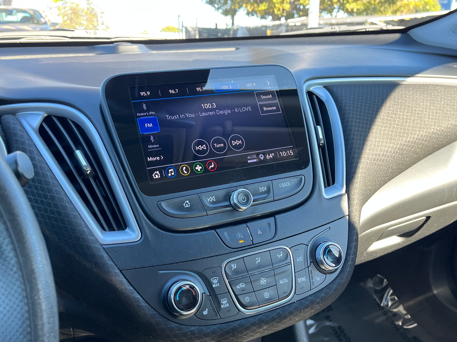 Thumbnail: 2023 Chevrolet Malibu - 4