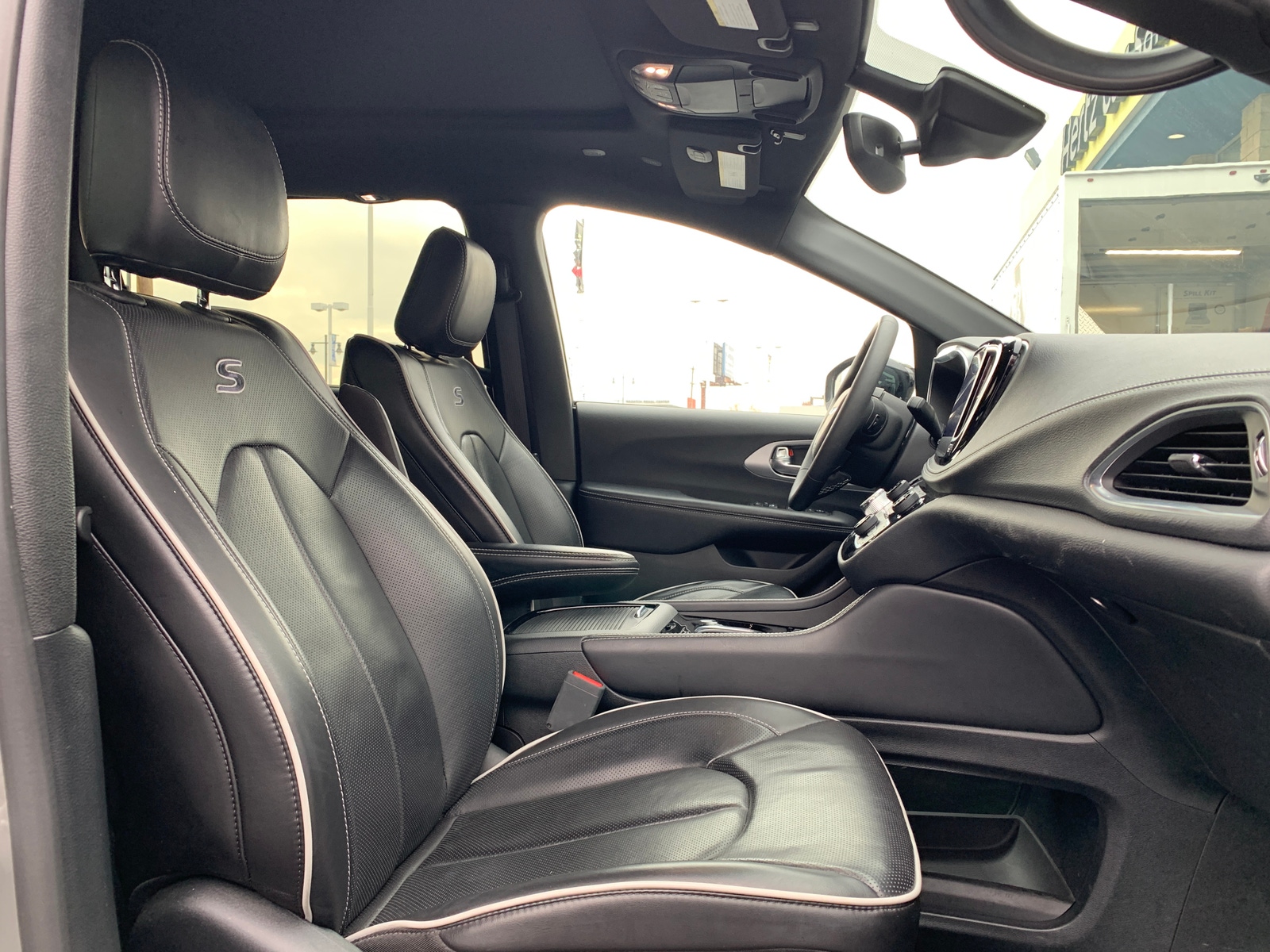 Thumbnail: 2025 Chrysler Pacifica - 2