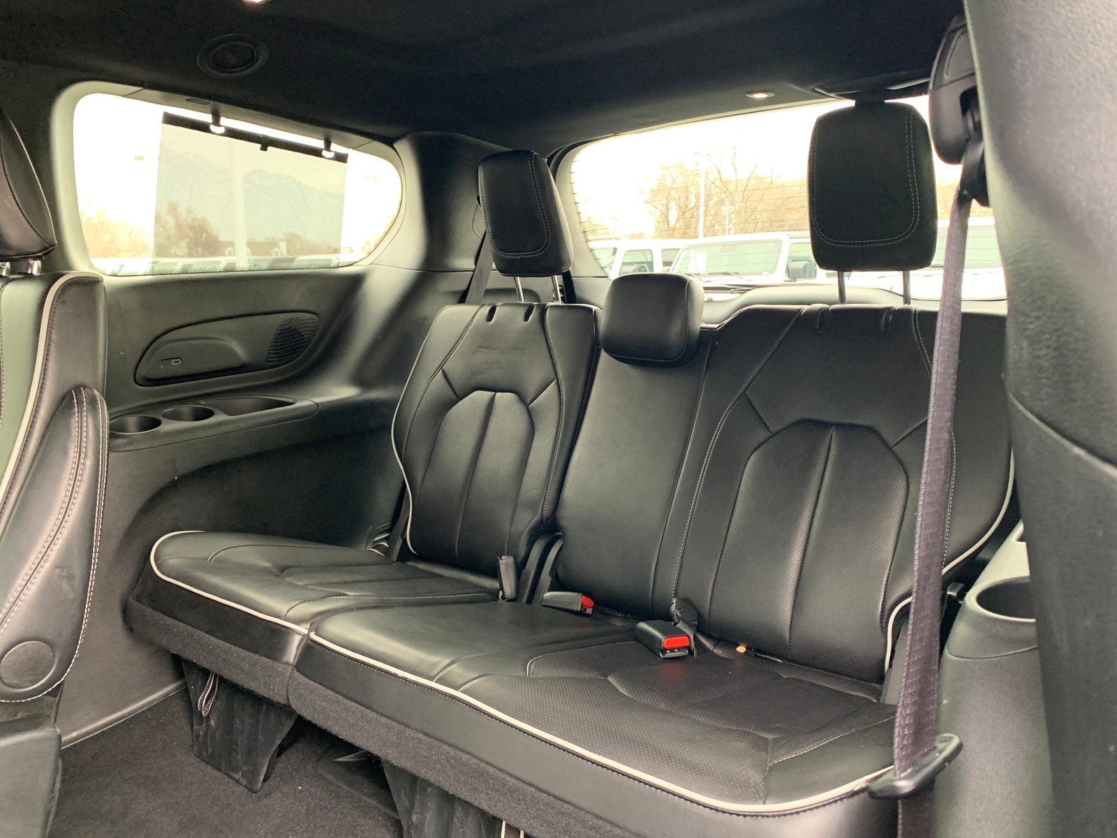 Thumbnail: 2025 Chrysler Pacifica - 6