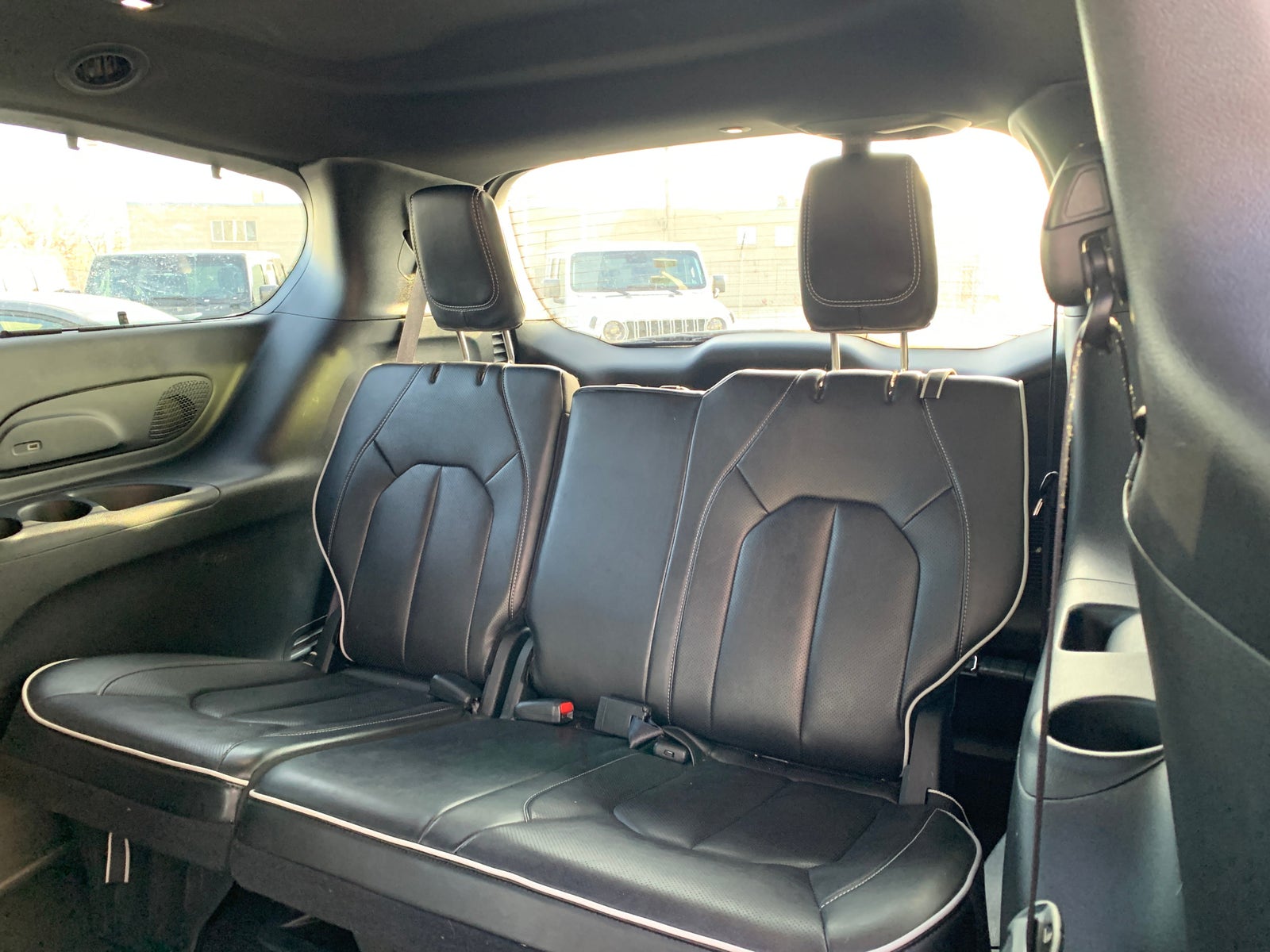 Thumbnail: 2025 Chrysler Pacifica - 6