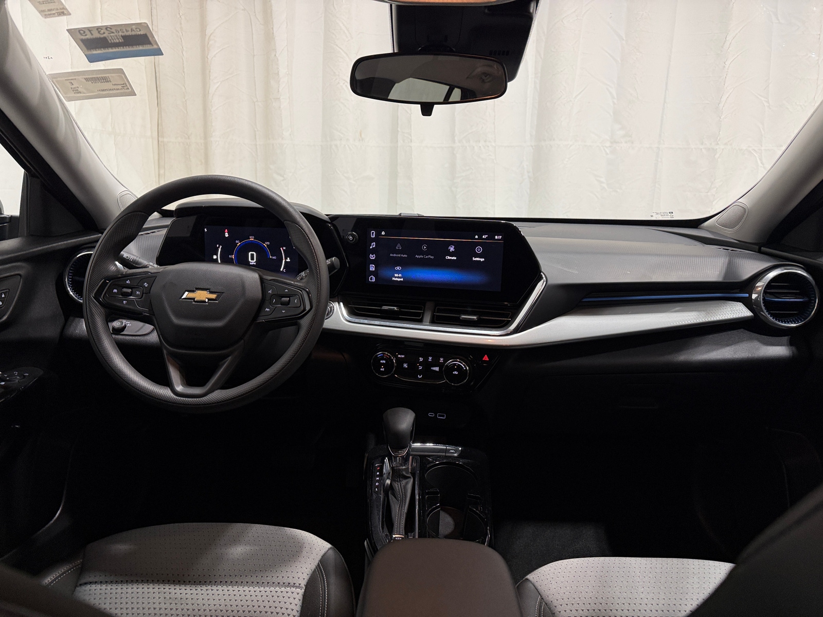 Thumbnail: 2025 Chevrolet Trax - 3