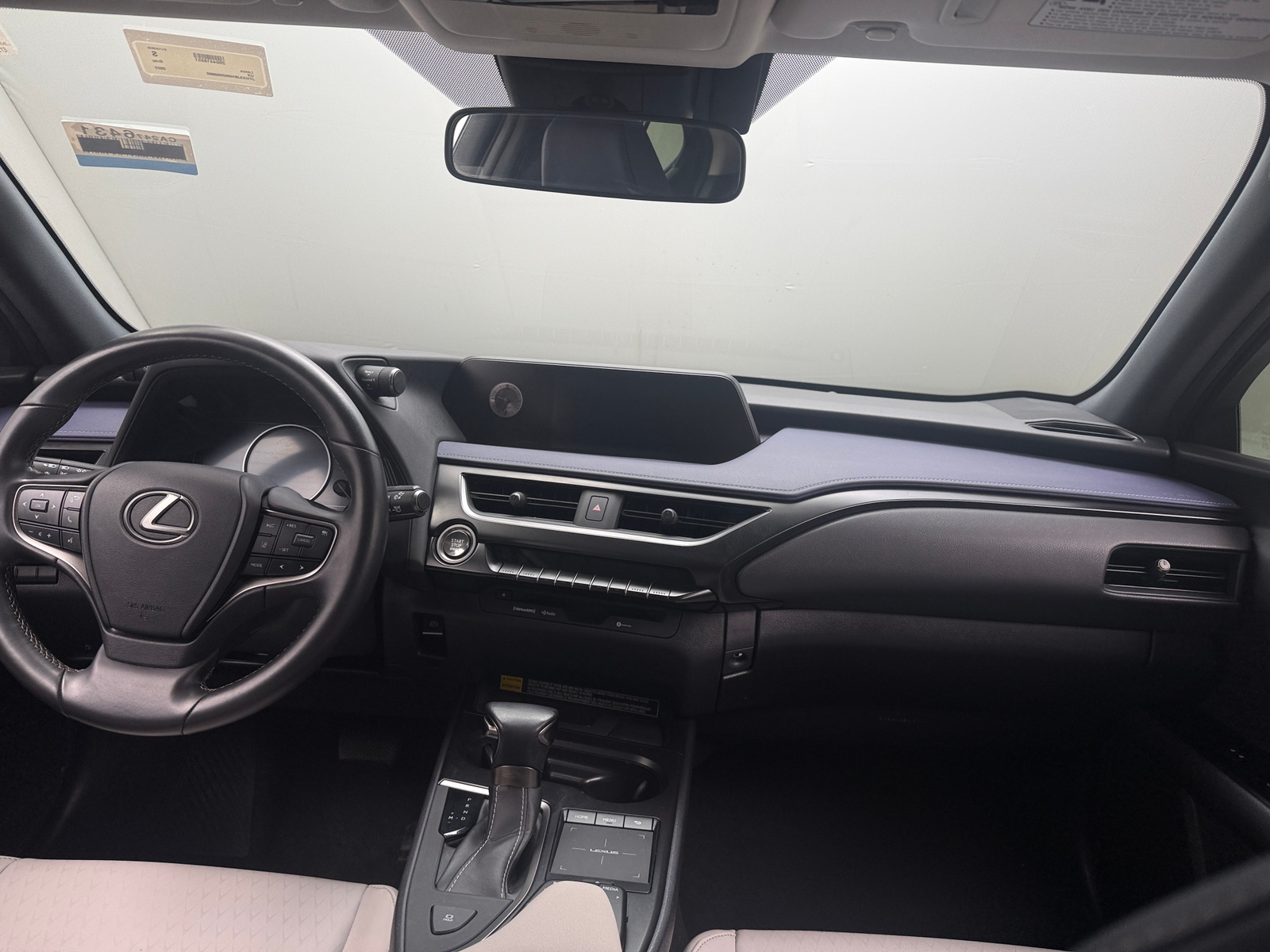 Thumbnail: 2022 Lexus UX - 2