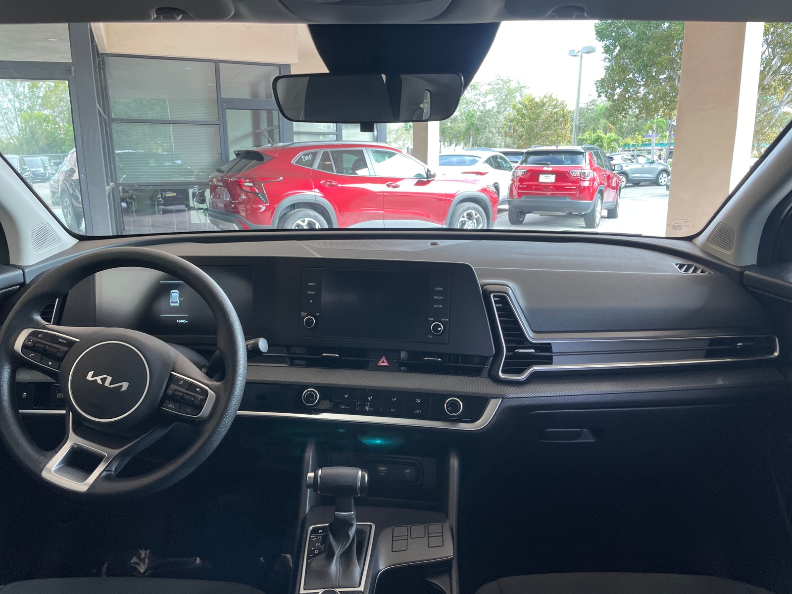 Thumbnail: 2025 Kia Sportage - 3