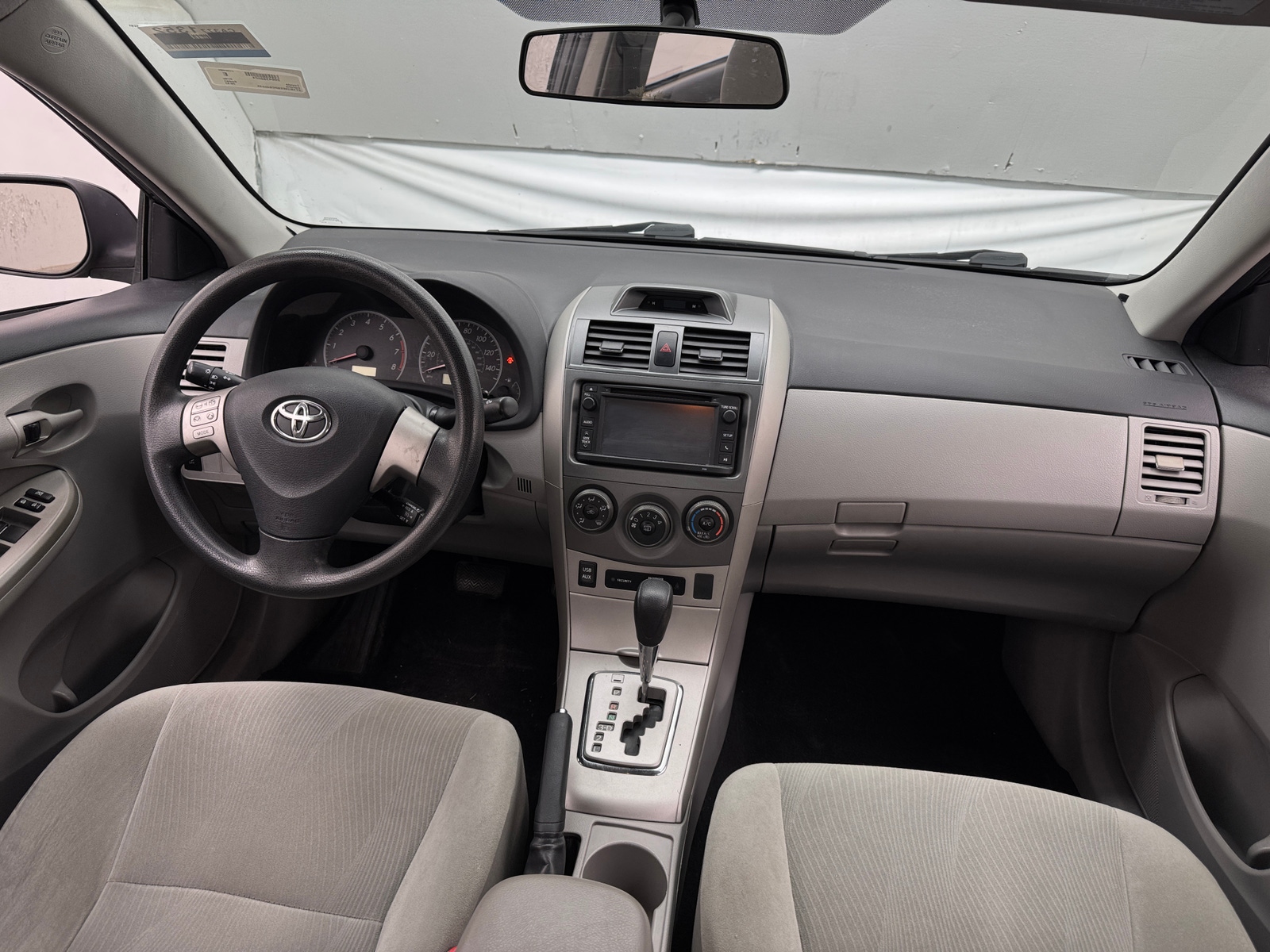 Thumbnail: 2013 Toyota Corolla - 3