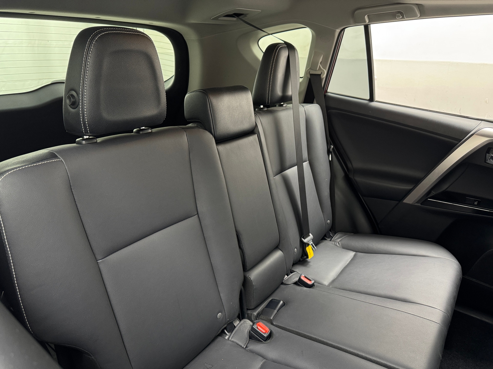 Thumbnail: 2018 Toyota RAV4 - 5