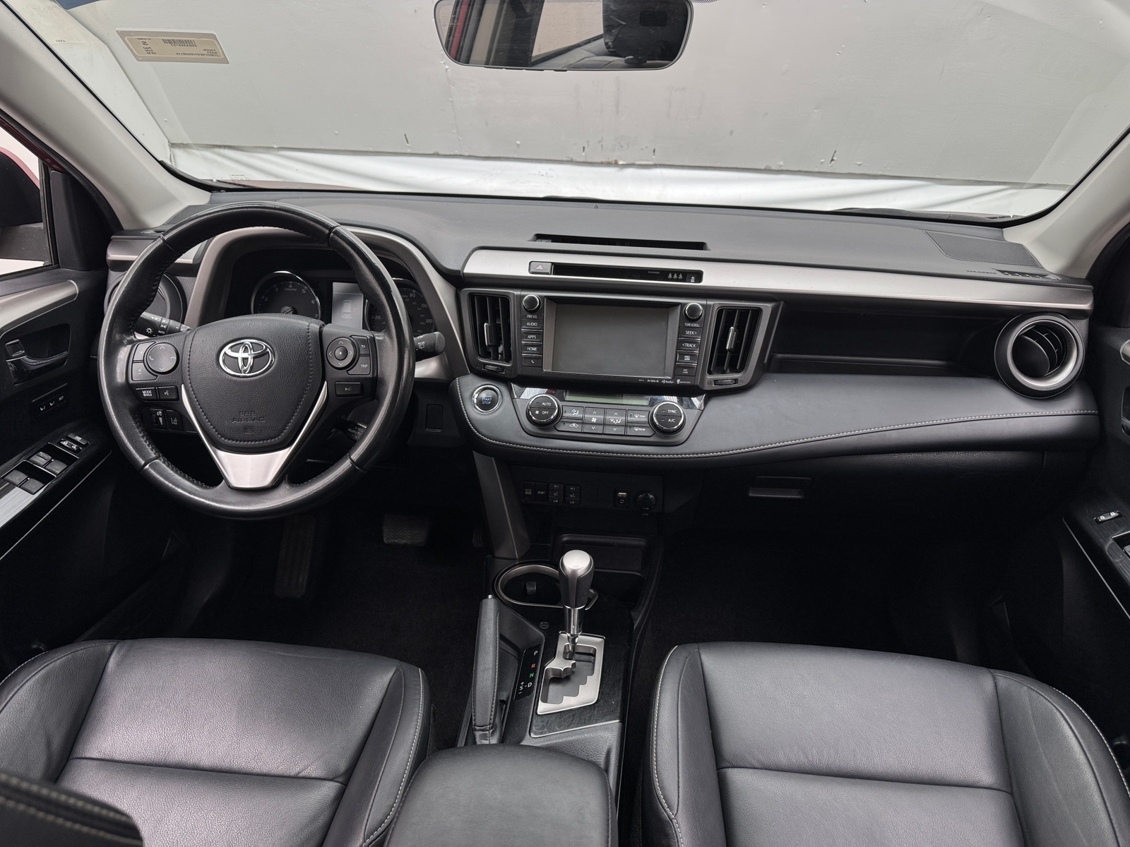 Thumbnail: 2018 Toyota RAV4 - 2