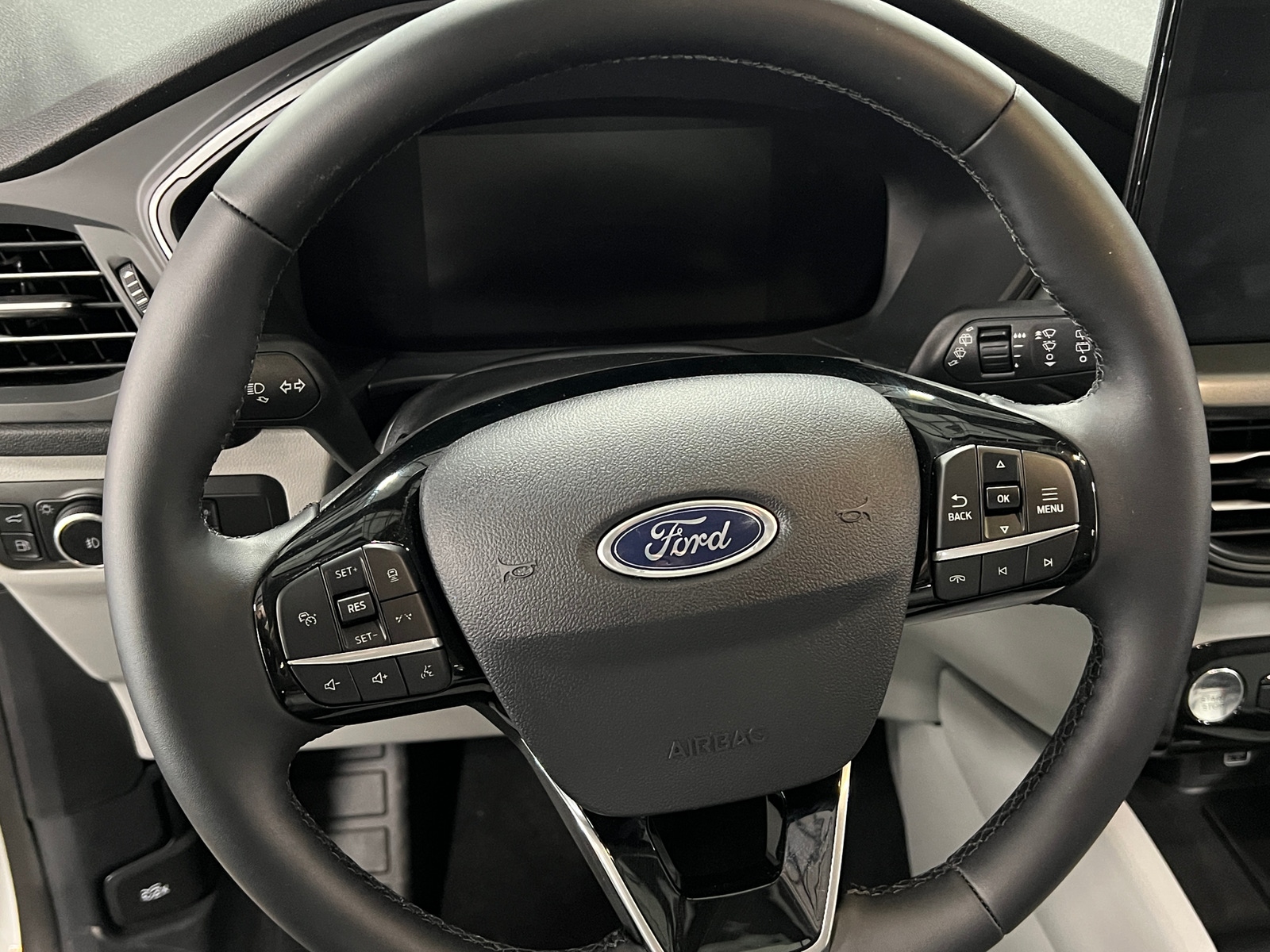 Thumbnail: 2025 Ford Escape - 5