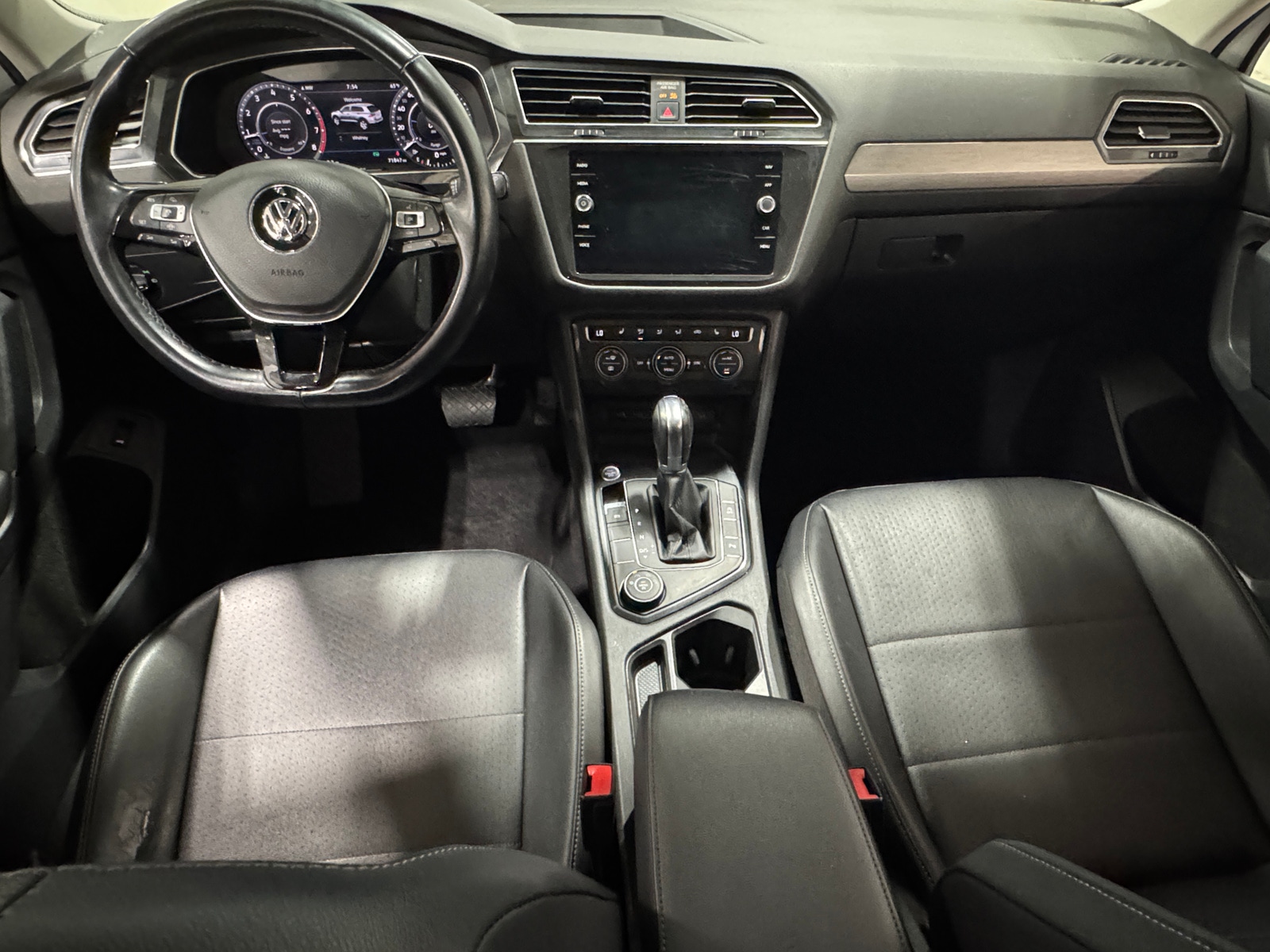 Thumbnail: 2019 Volkswagen Tiguan - 2