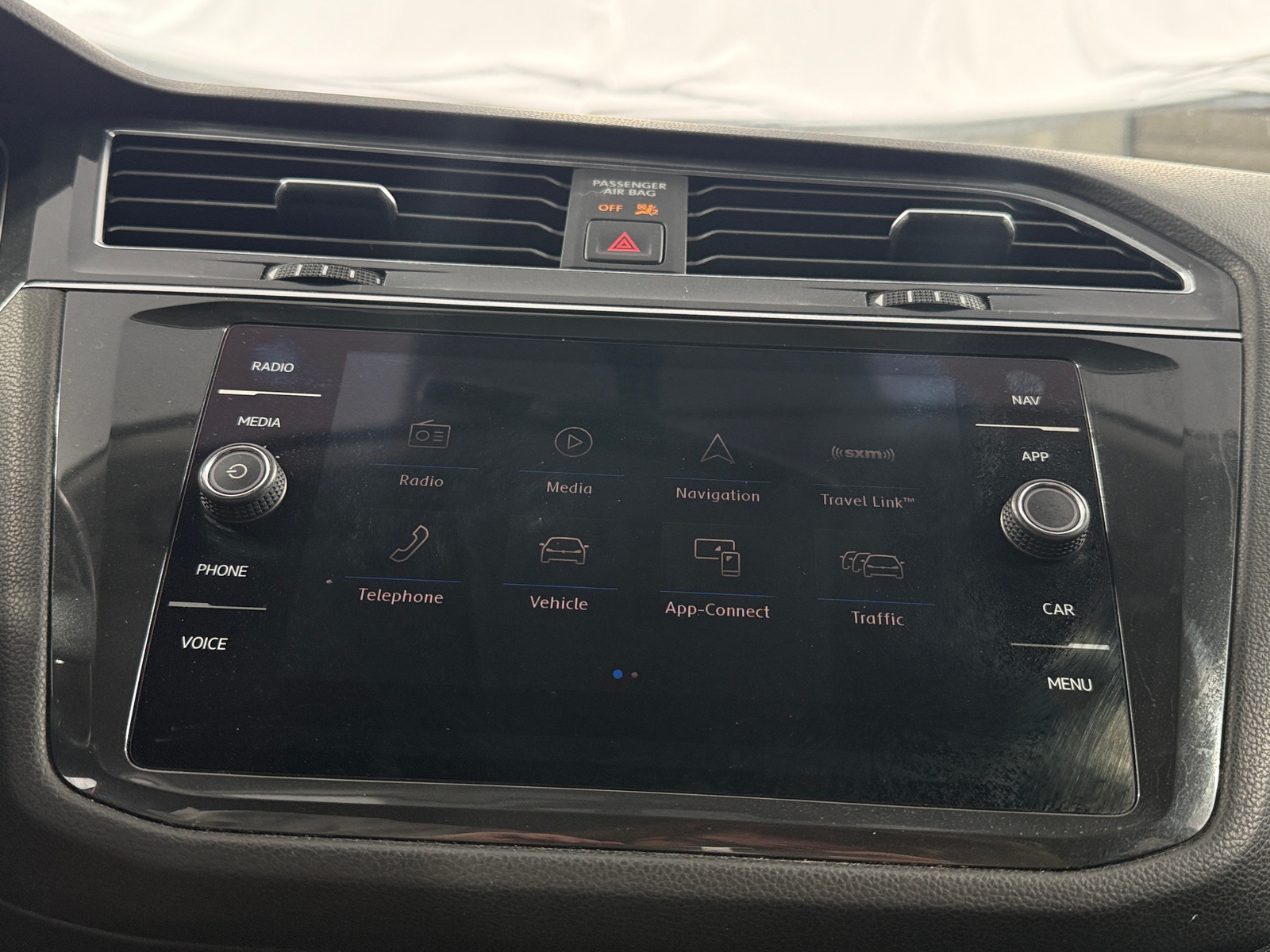 Thumbnail: 2019 Volkswagen Tiguan - 3