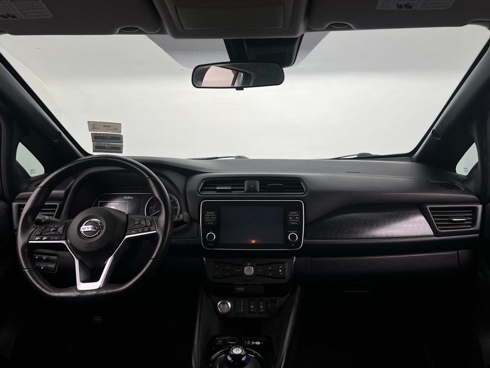 Thumbnail: 2020 Nissan Leaf - 3