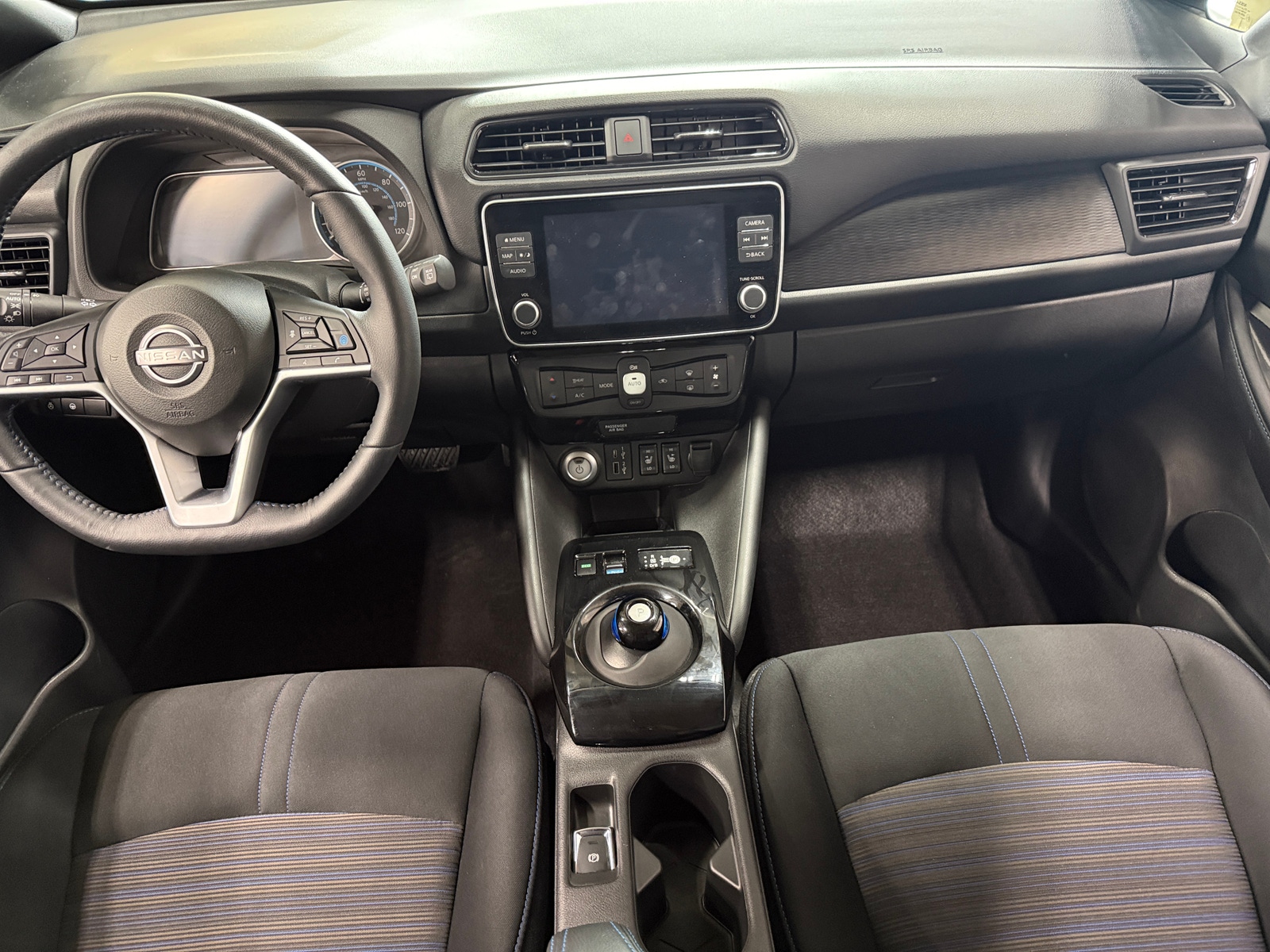 Thumbnail: 2024 Nissan Leaf - 3