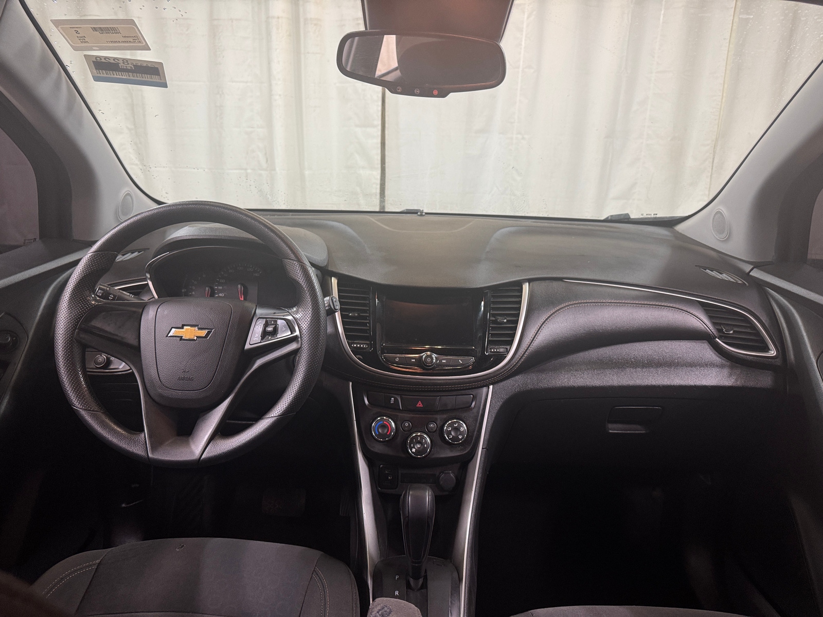 Thumbnail: 2020 Chevrolet Trax - 3