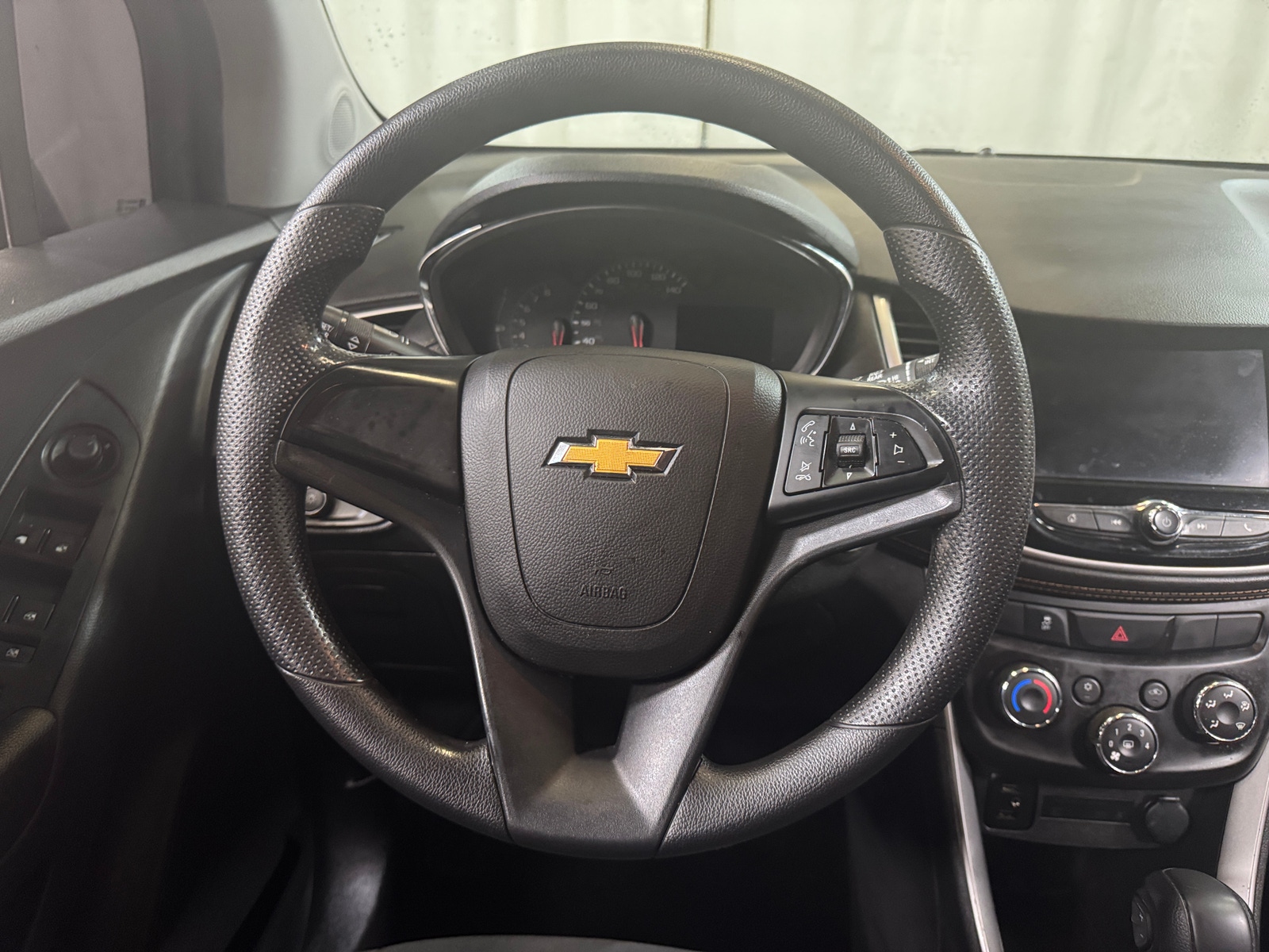 Thumbnail: 2020 Chevrolet Trax - 5