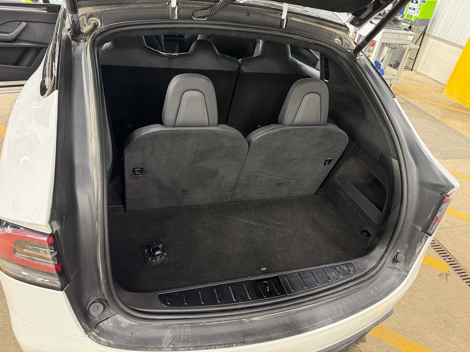 Thumbnail: 2022 Tesla Model X - 6