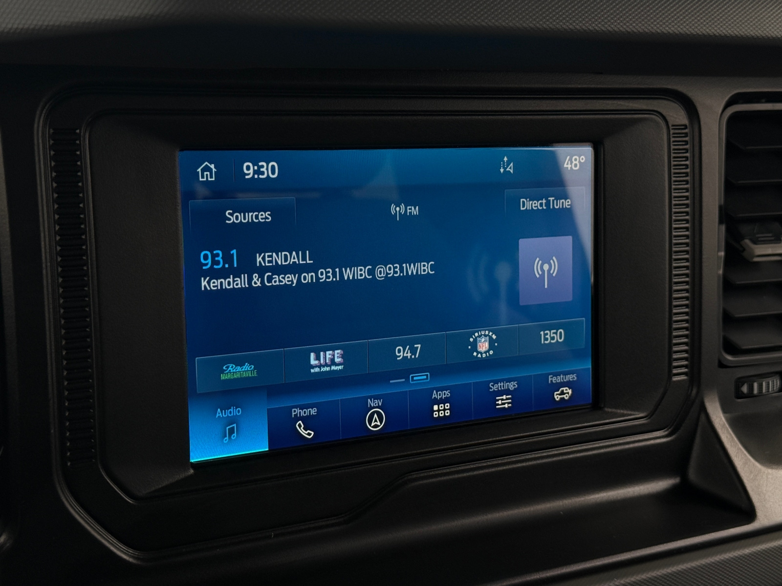 Thumbnail: 2021 Ford Bronco - 4