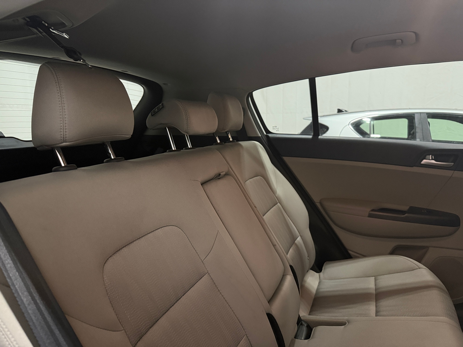 Thumbnail: 2022 Kia Sportage - 6