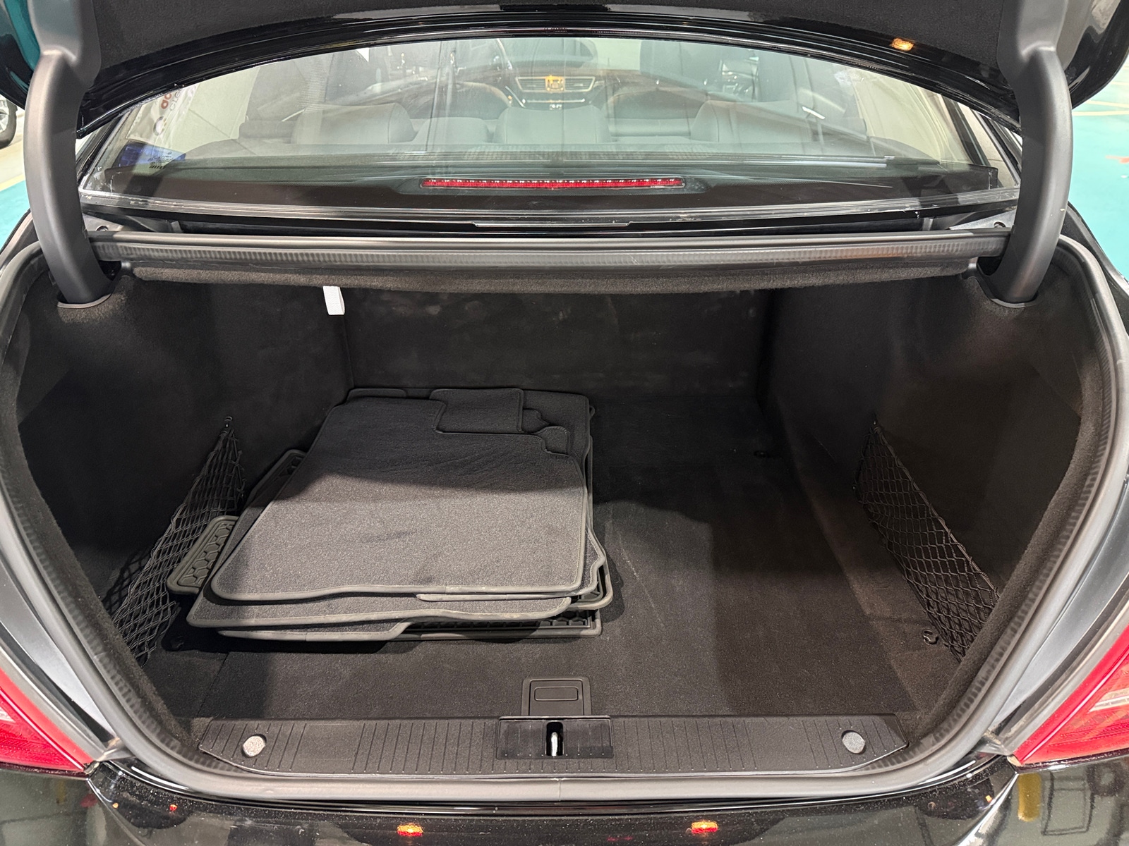 Thumbnail: 2013 Mercedes-Benz S-Class - 6