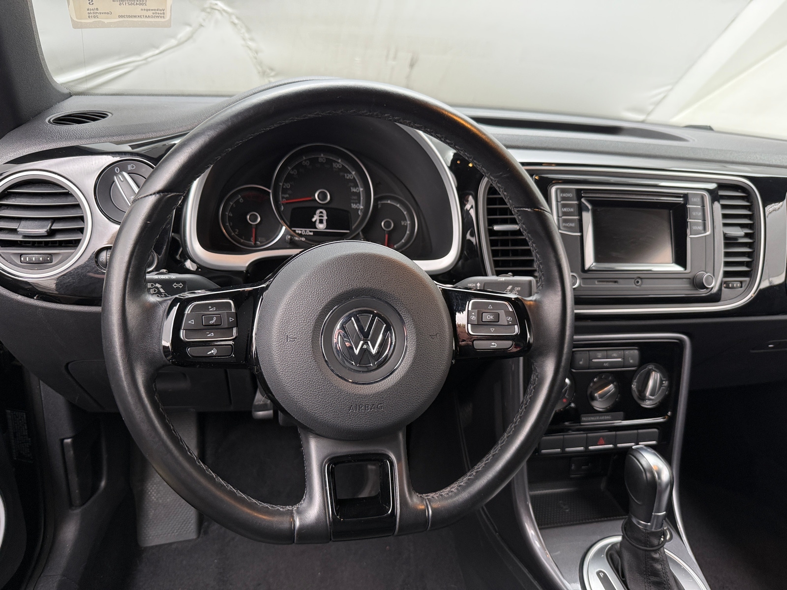 Thumbnail: 2019 Volkswagen Beetle - 4