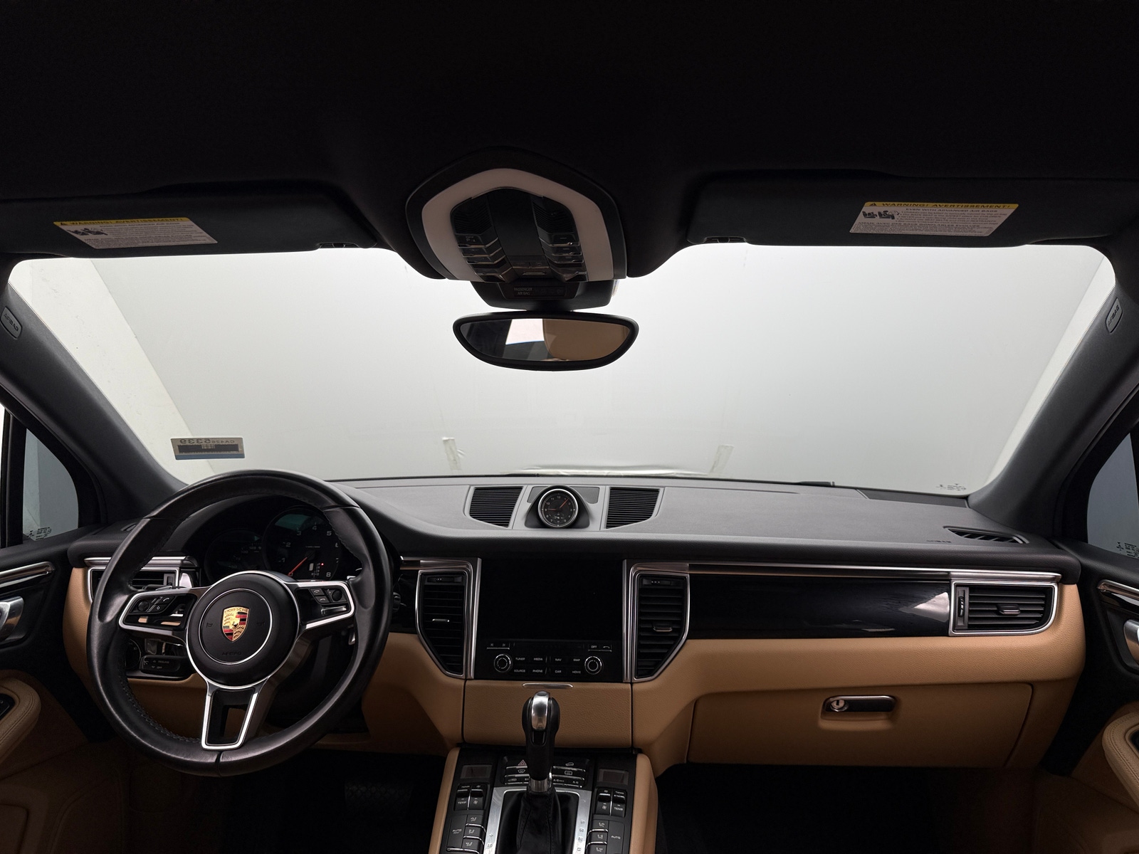 Thumbnail: 2017 Porsche Macan - 2