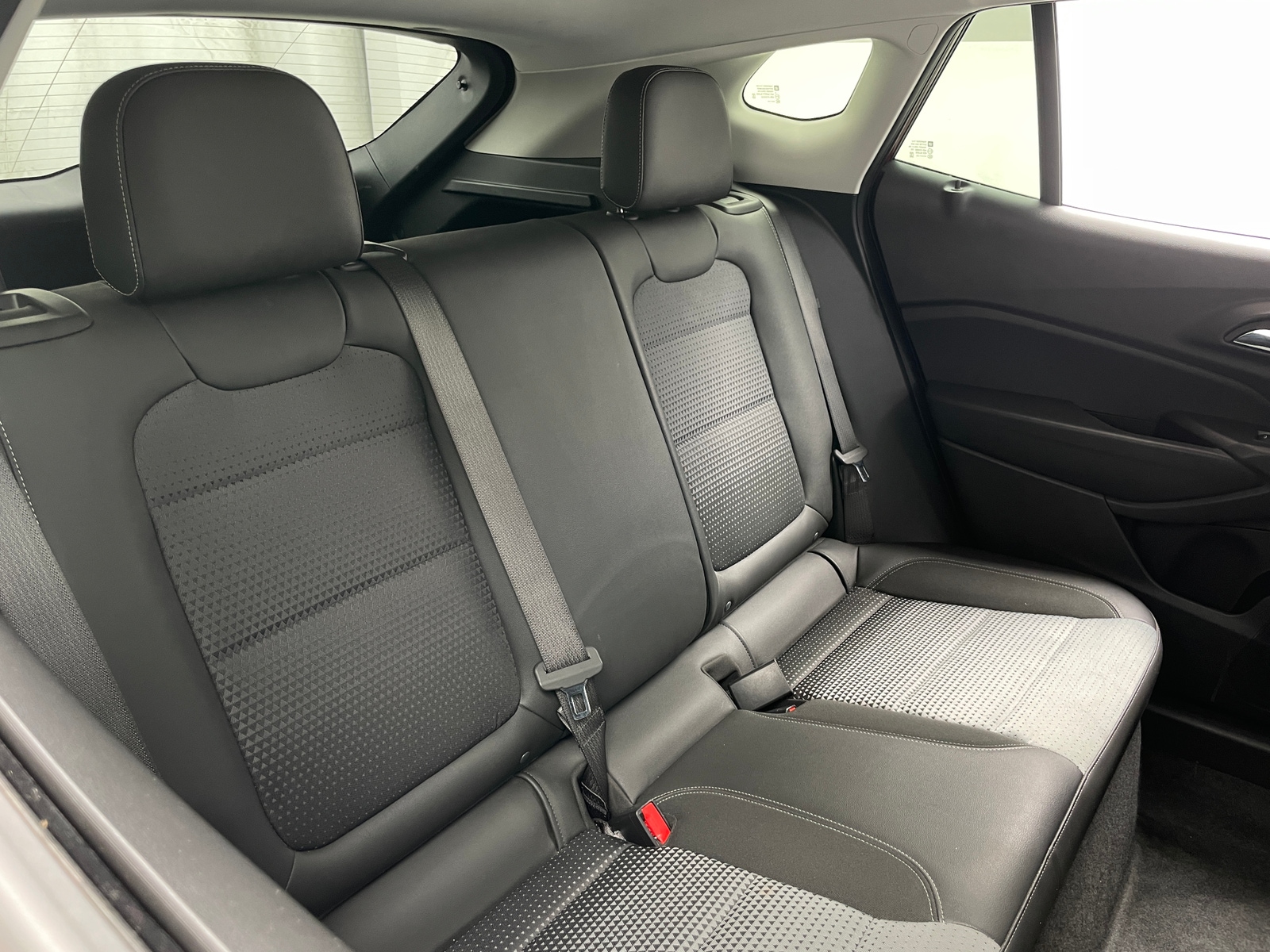 Thumbnail: 2025 Chevrolet Trax - 6