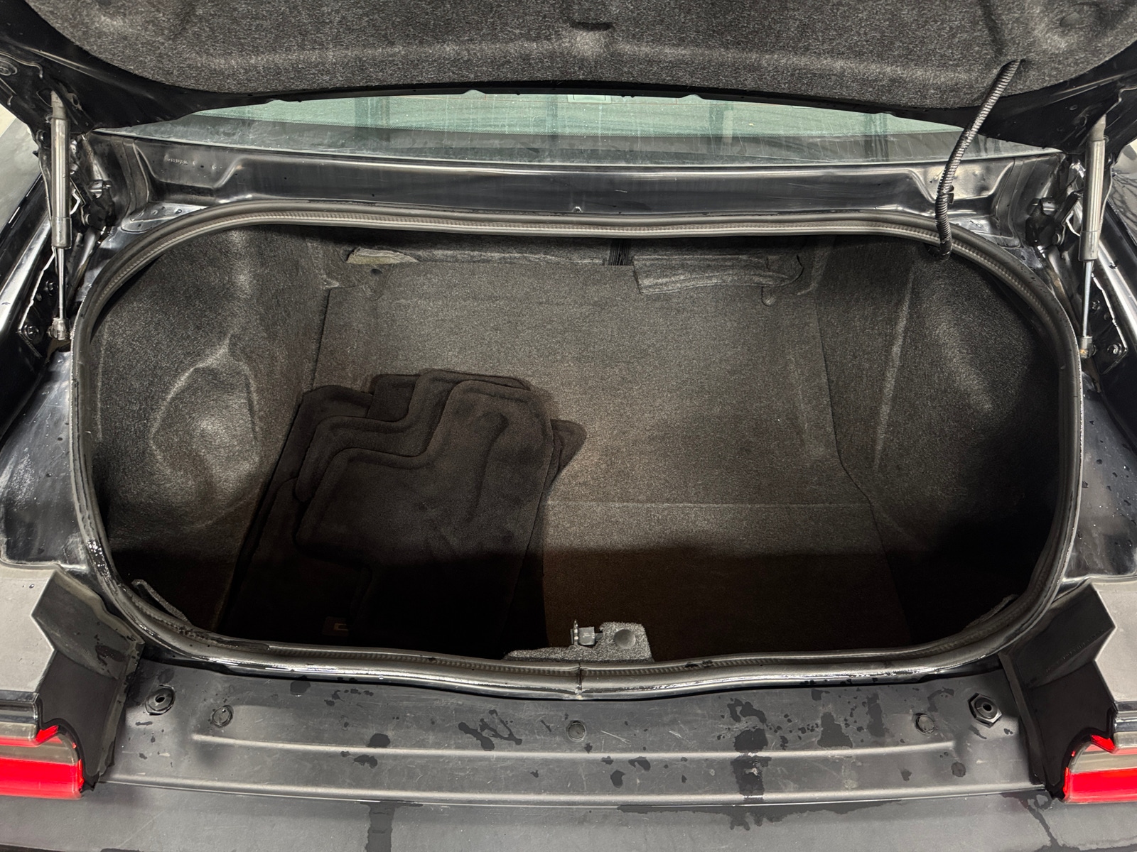 Thumbnail: 2015 Dodge Challenger - 4