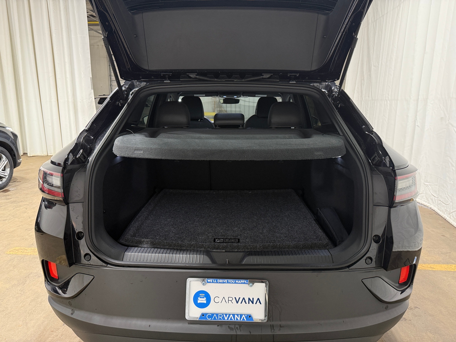 Thumbnail: 2023 Volkswagen ID.4 - 7